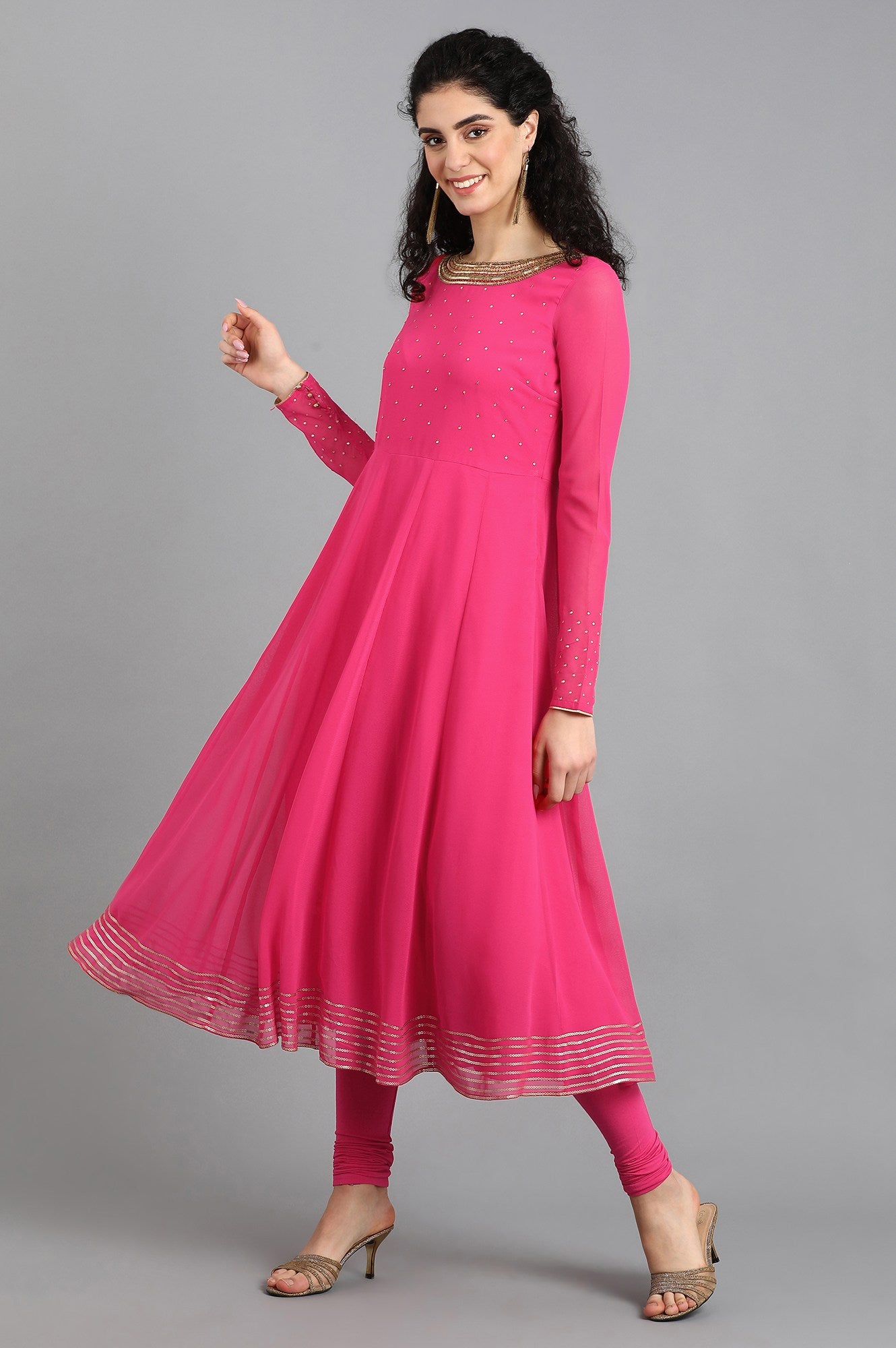 Pink Round Neck Embellished kurta Set