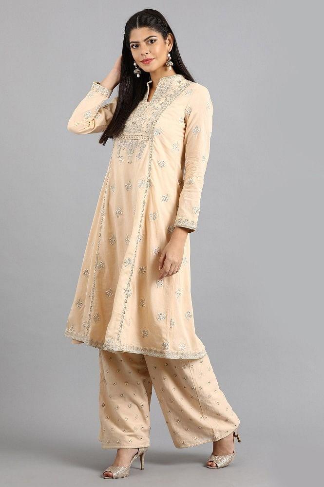 Peach Mandarin Neck Embellished kurta Set - wforwoman