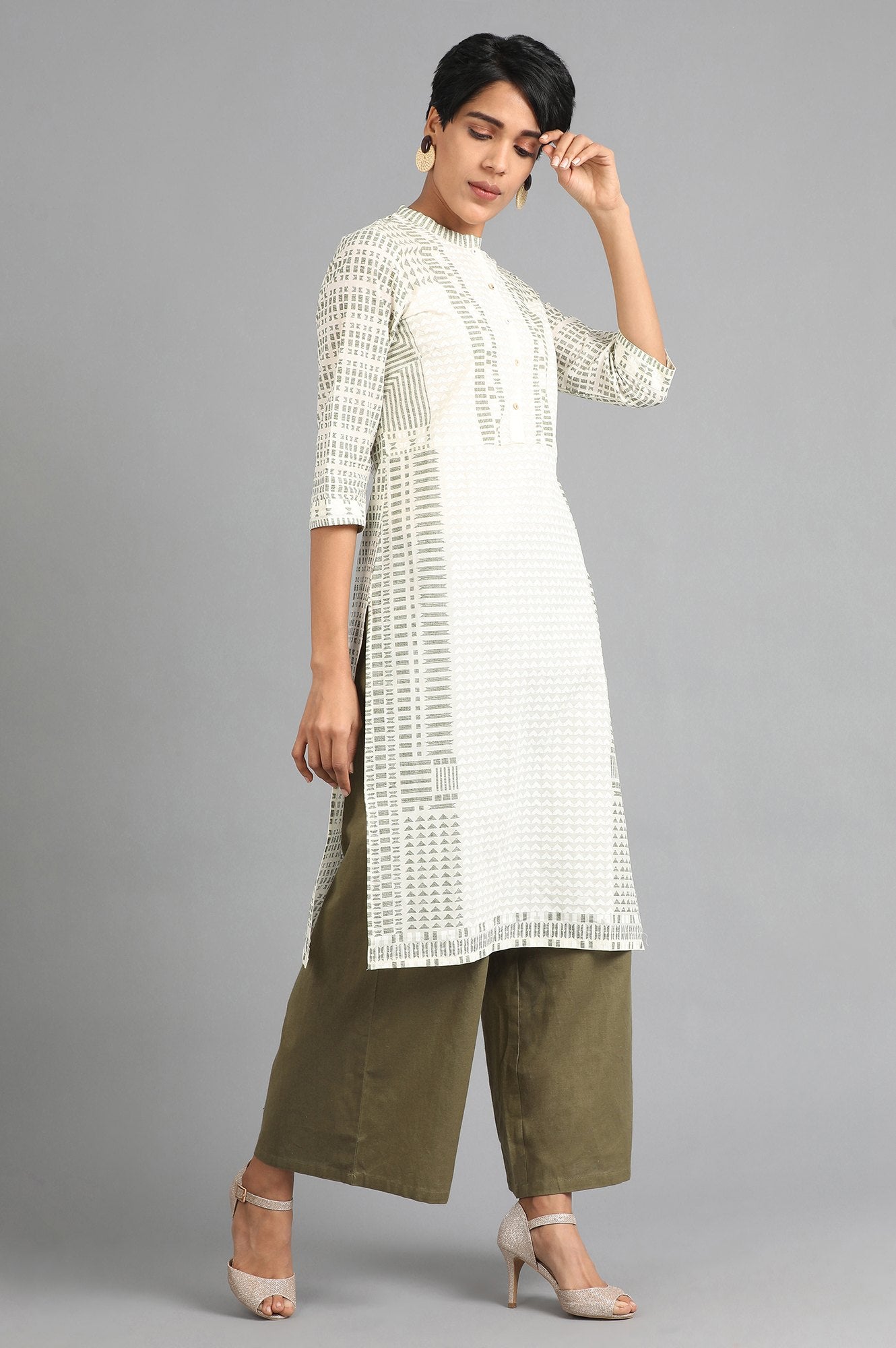 White Mandarin Neck Printed kurta