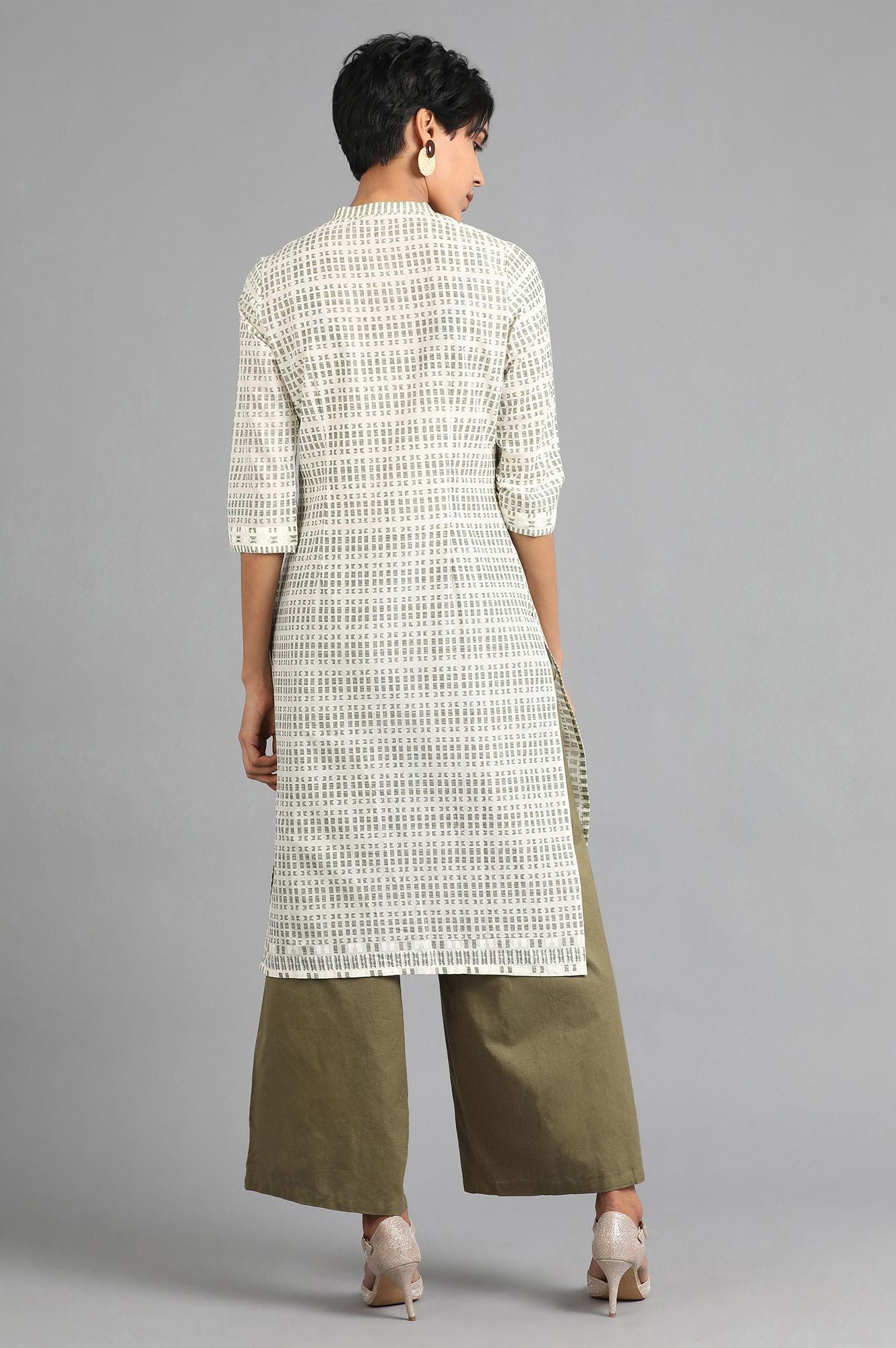 White Mandarin Neck Printed kurta