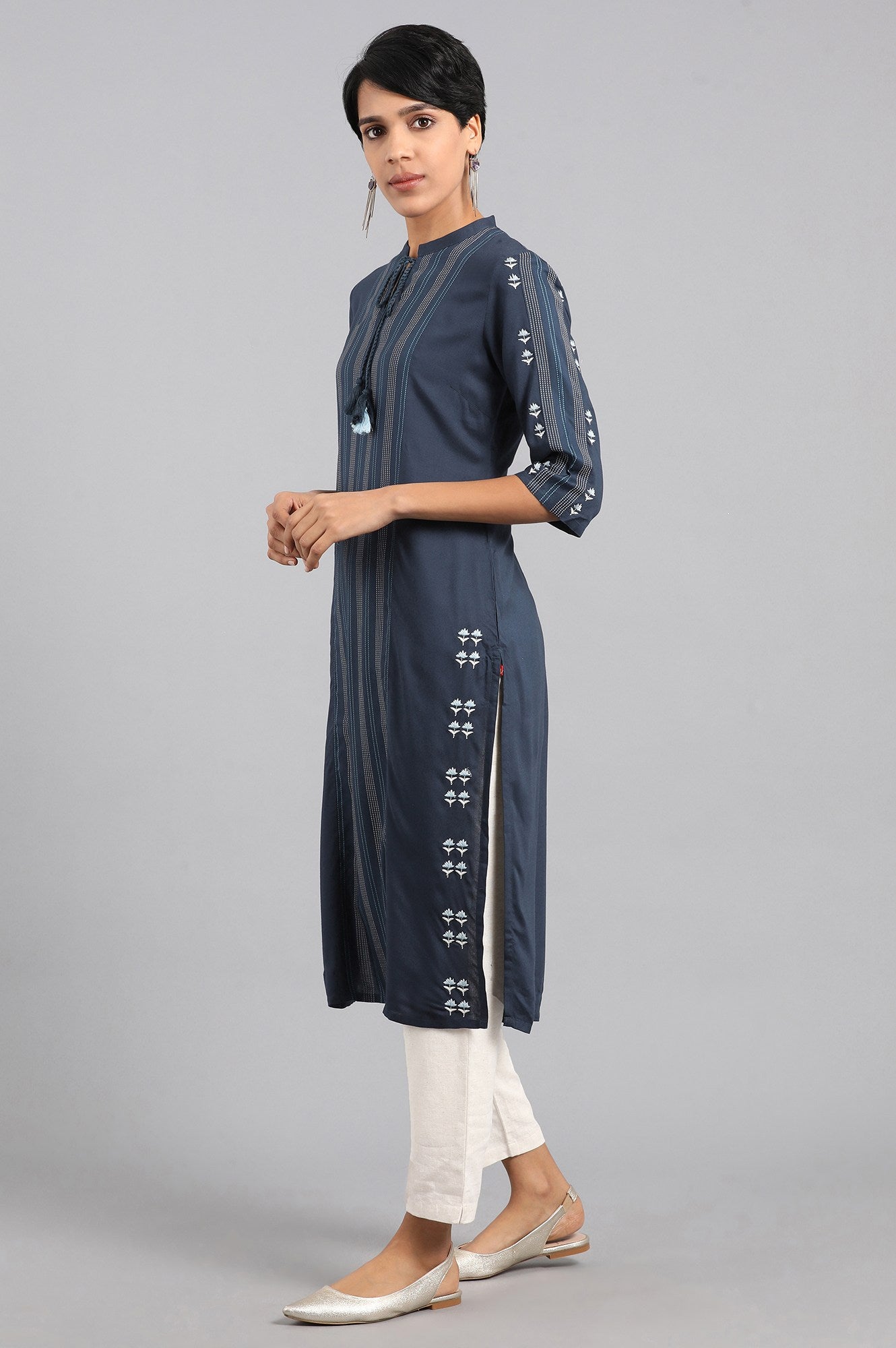 Blue Mandarin Neck Printed kurta