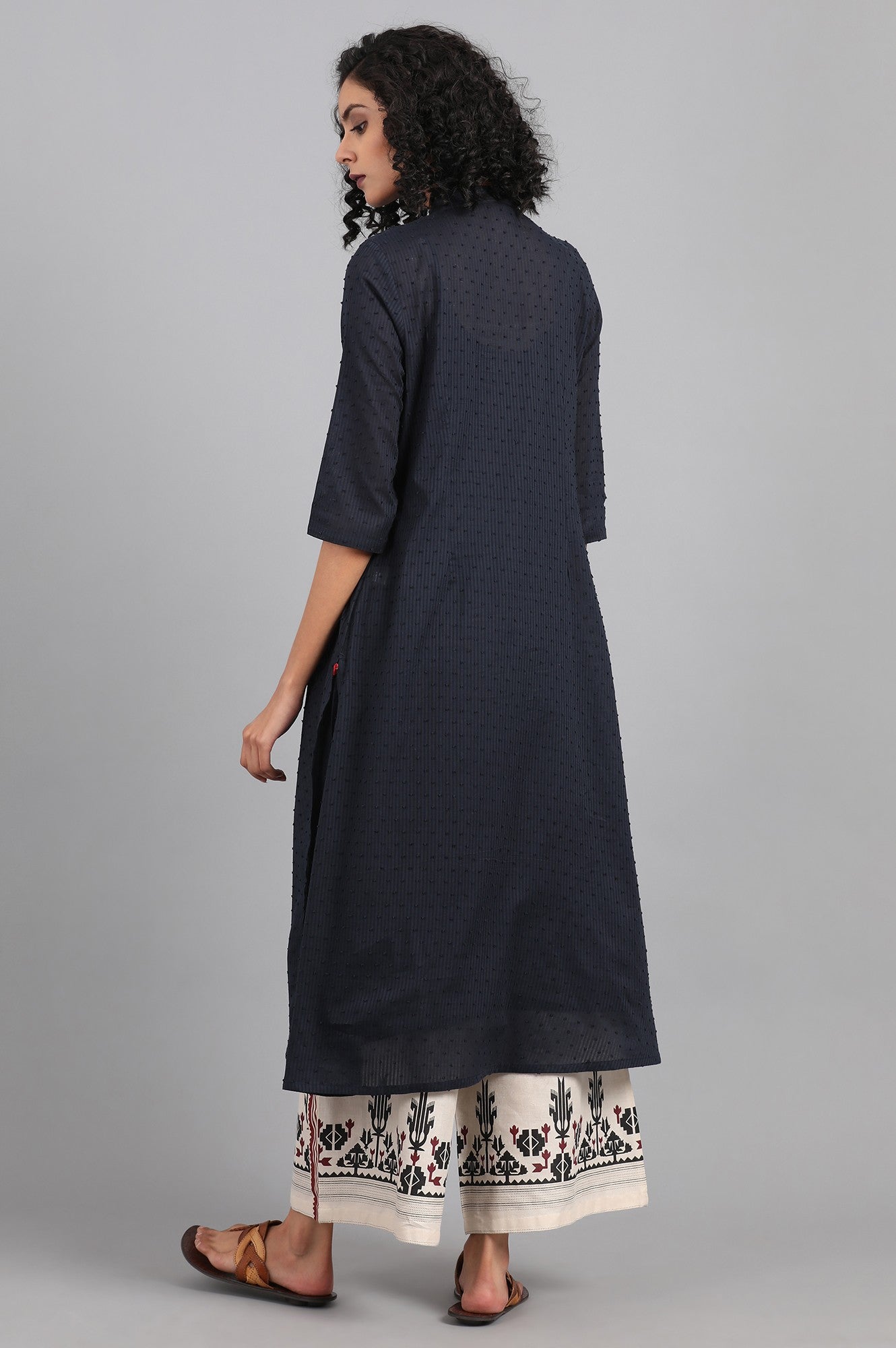 Blue Collar Neck Yarn-dyed kurta