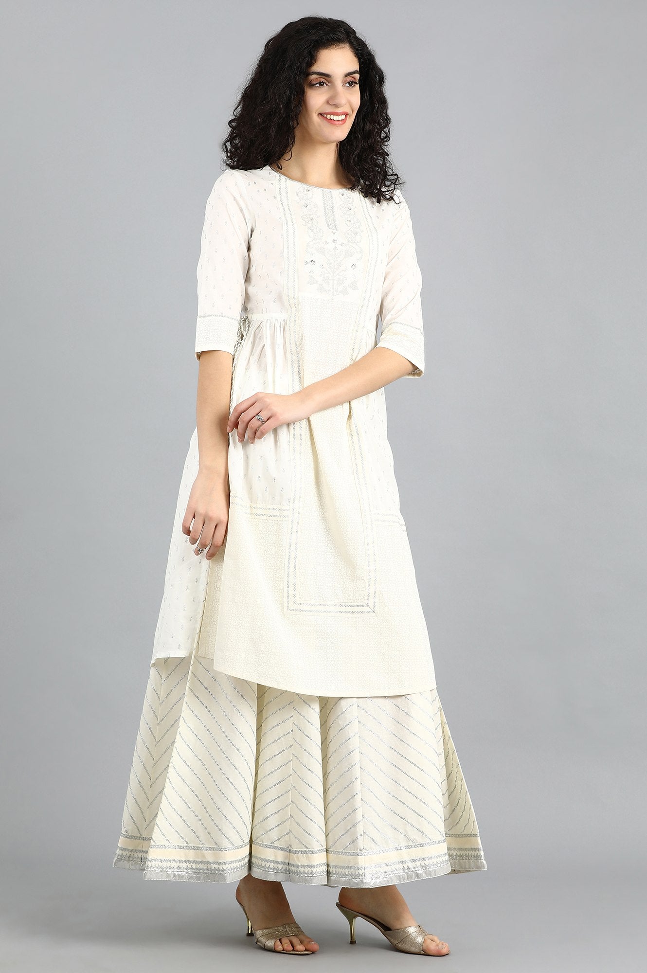 White Round Neck kurta