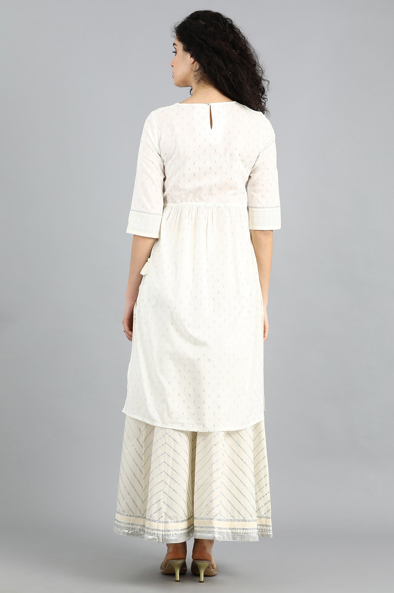 White Round Neck kurta