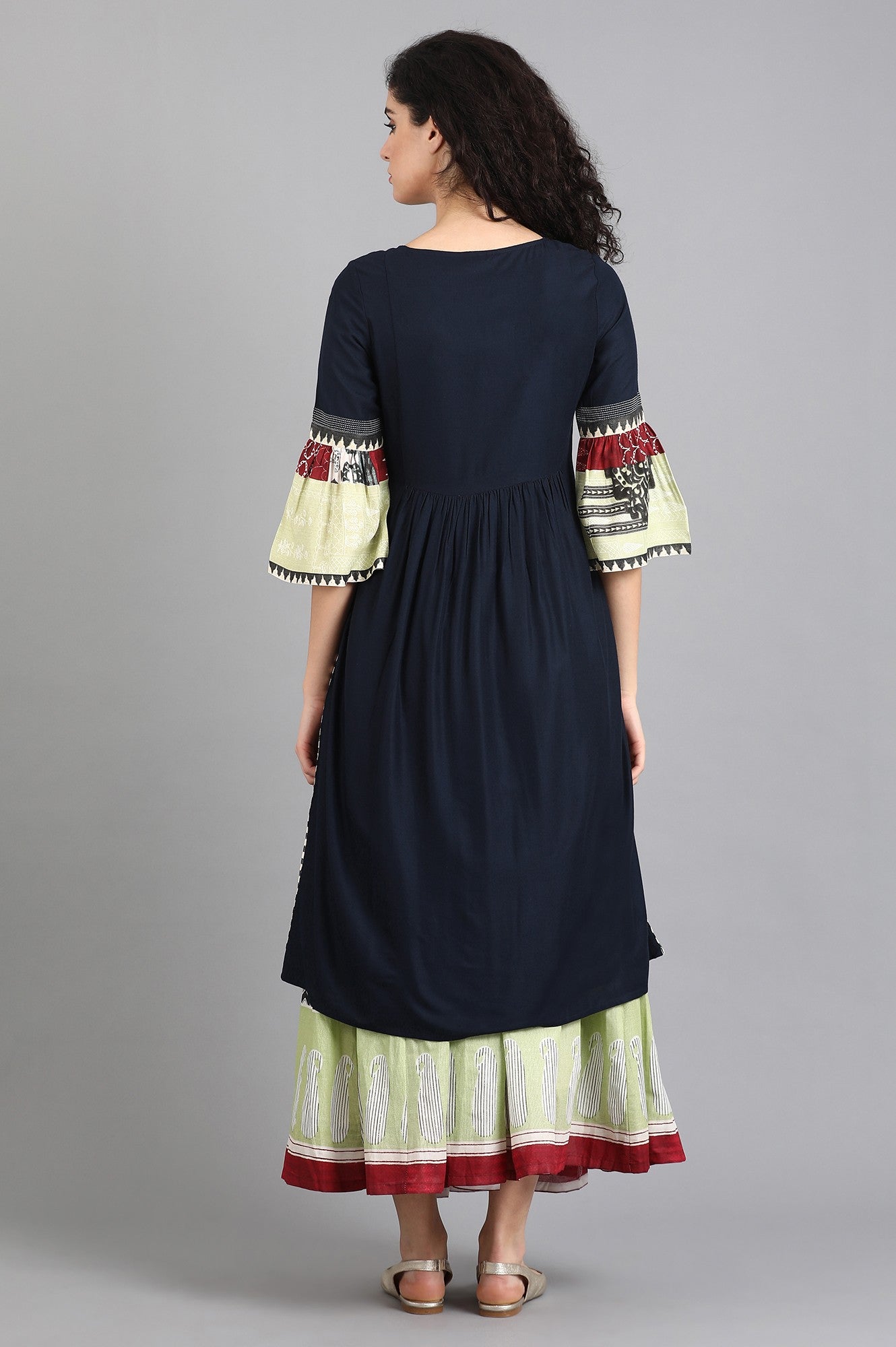 Blue Round Neck Fit &amp; Flare Sleeves kurta