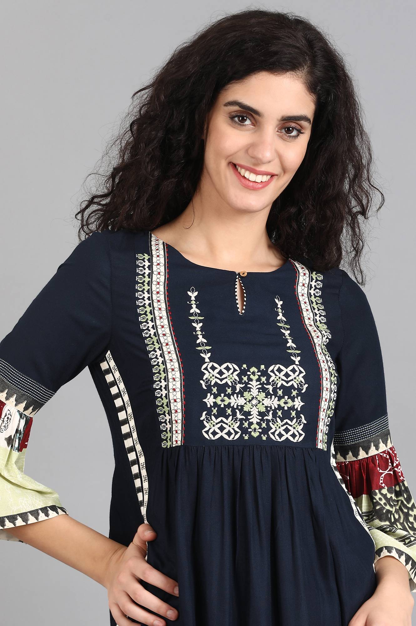 Blue Round Neck Fit &amp; Flare Sleeves kurta