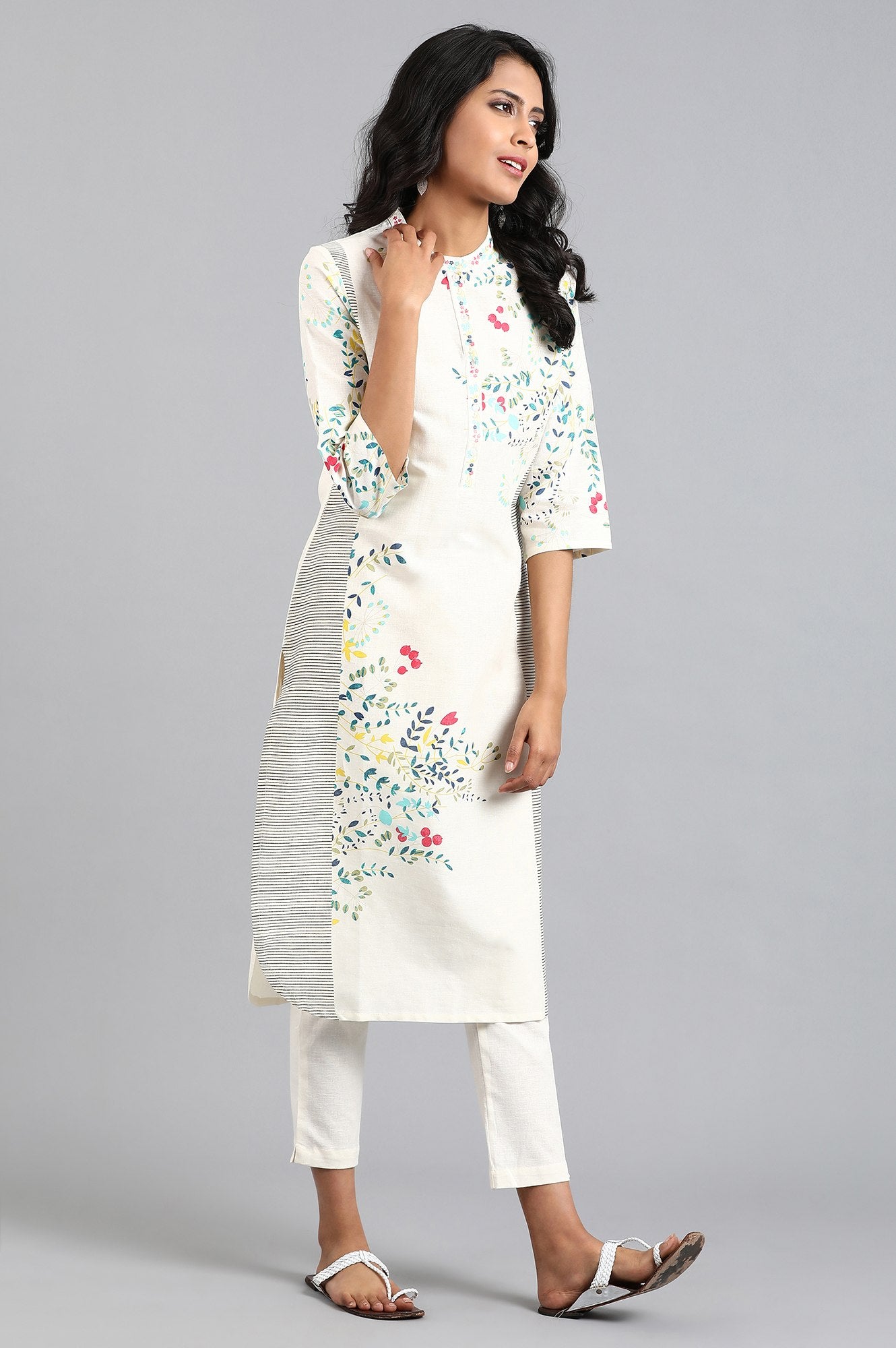 White Mandarin Neck Printed kurta