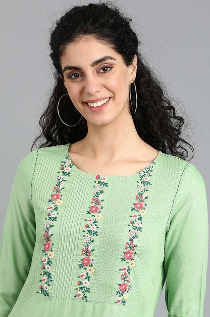 Green Round Neck Floral kurta - wforwoman