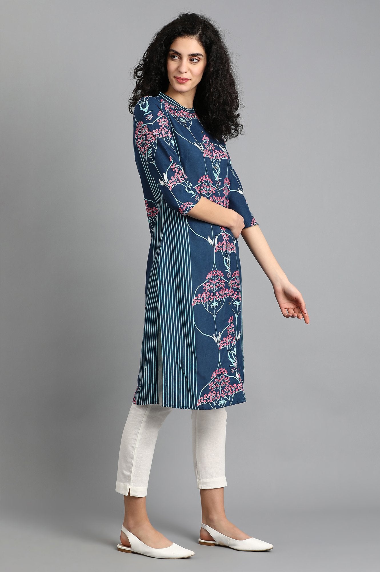 Blue Mandarin Neck Printed kurta