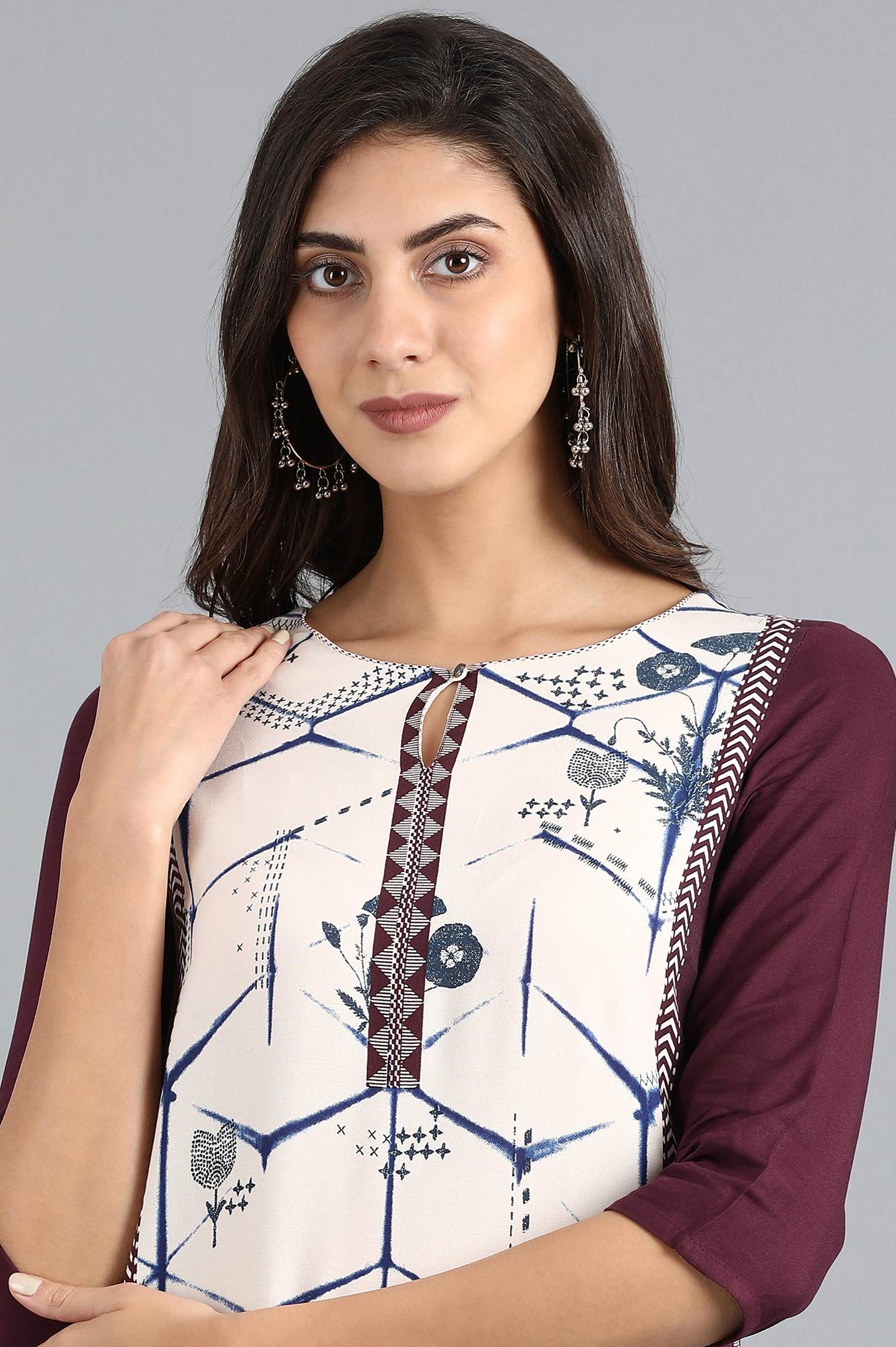 White Round Neck Printed kurta