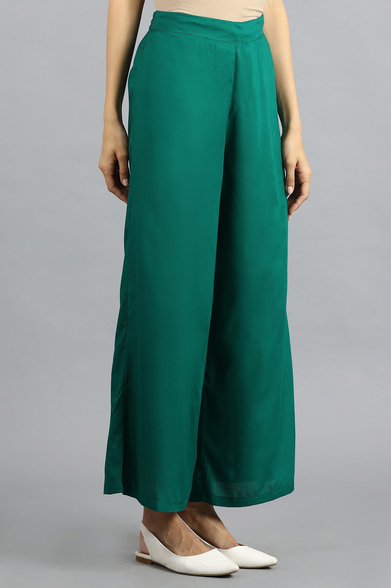 Green Solid Parallel Pants