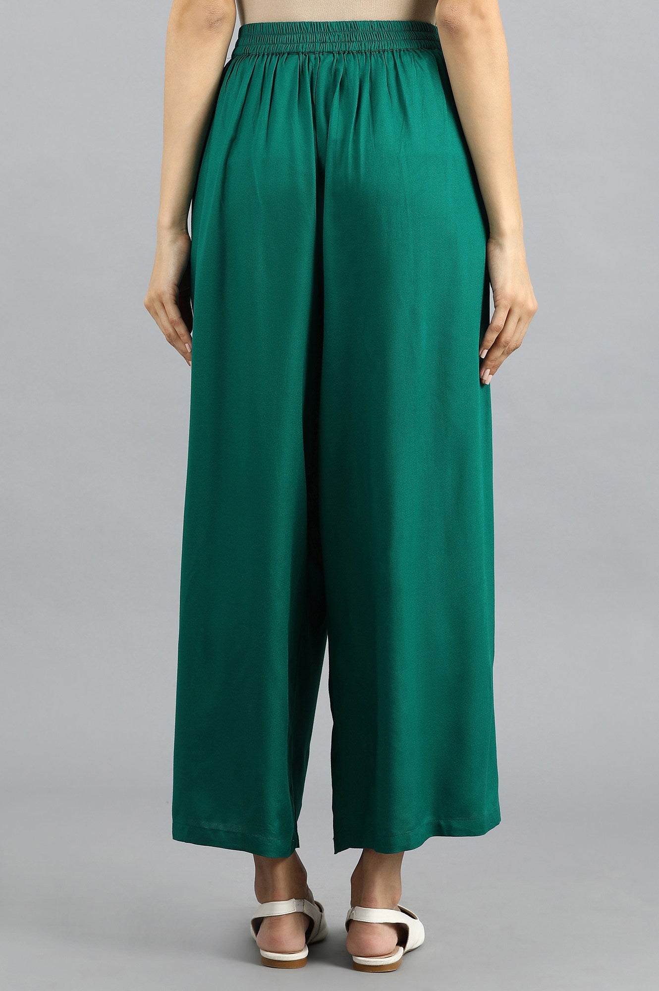Green Solid Parallel Pants