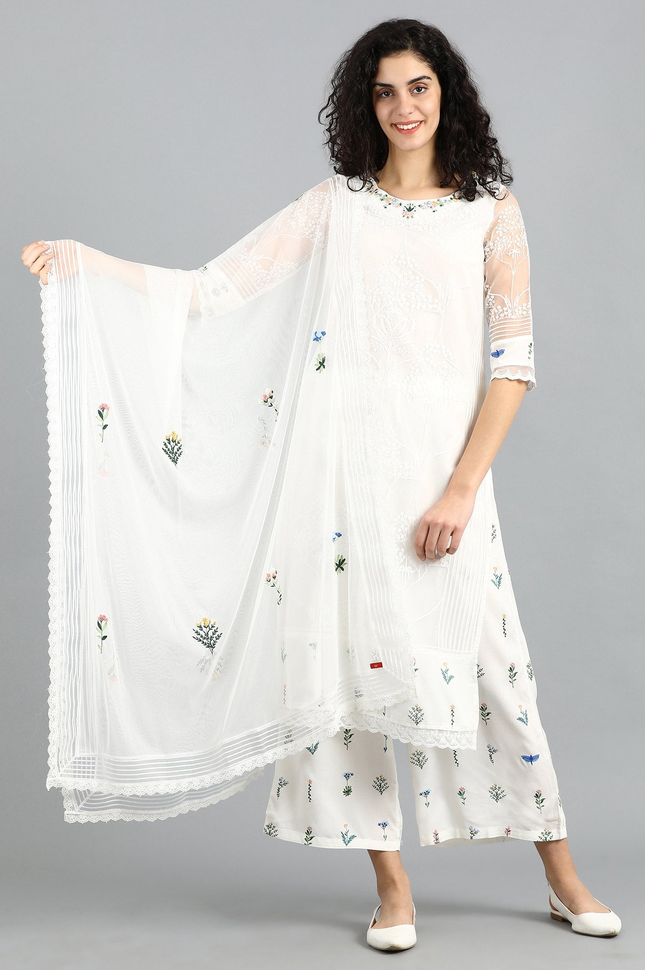 Ecru Embroidered Dupatta