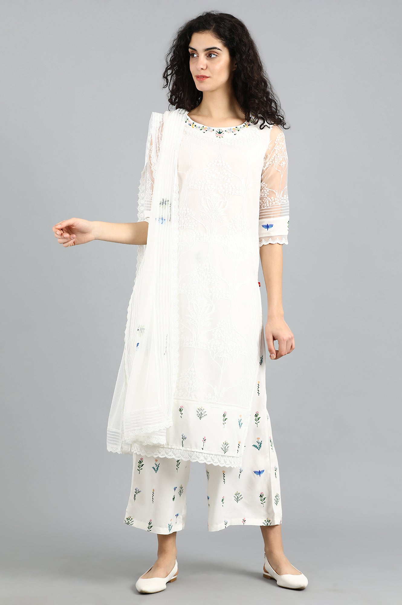 Ecru Embroidered Dupatta