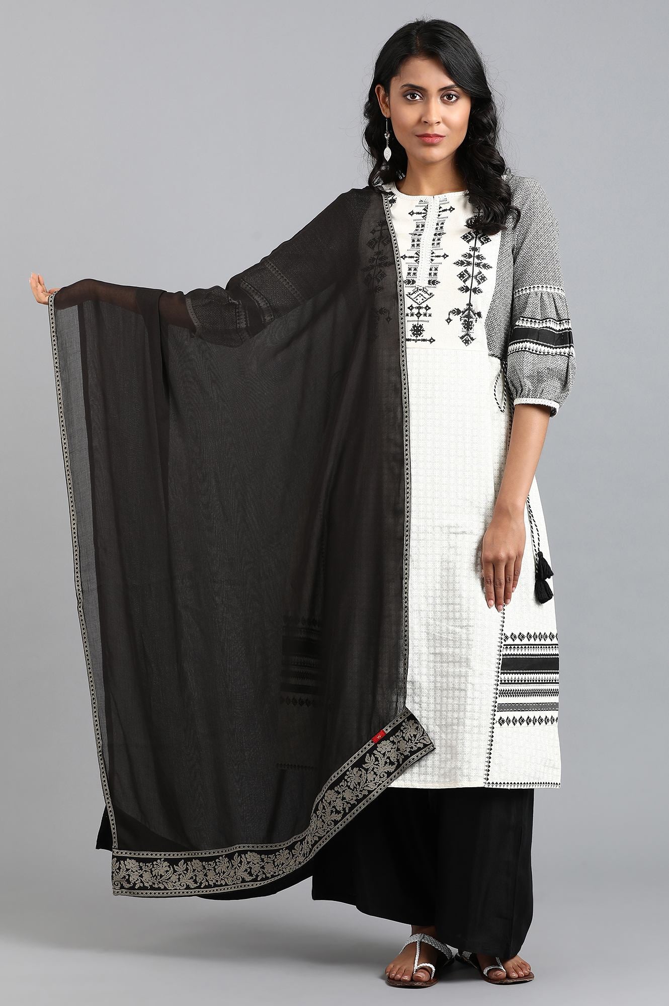 Black Solid Dupatta