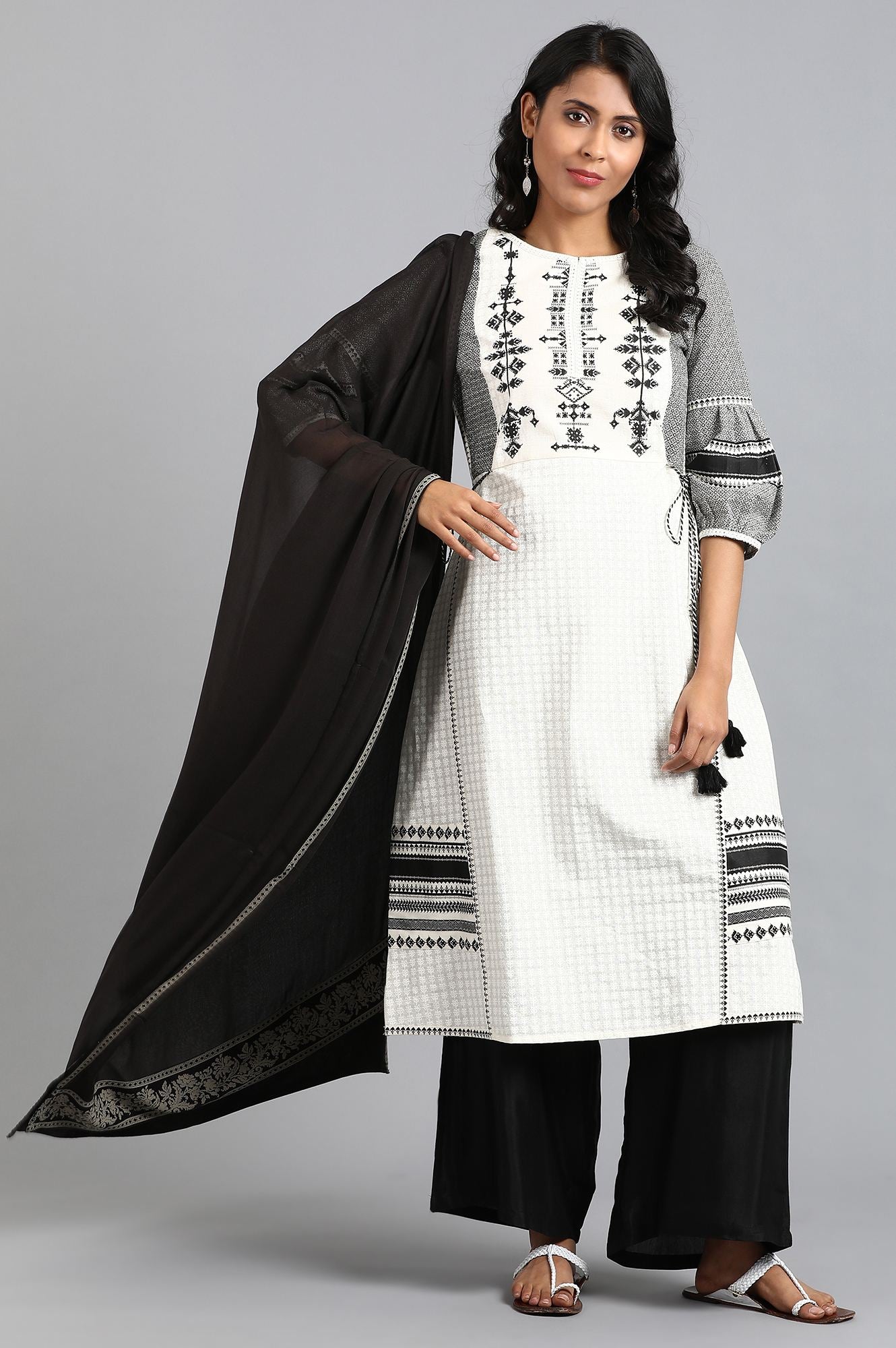 Black Solid Dupatta