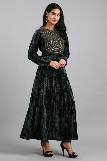 Green Round Neck Winter kurta - wforwoman