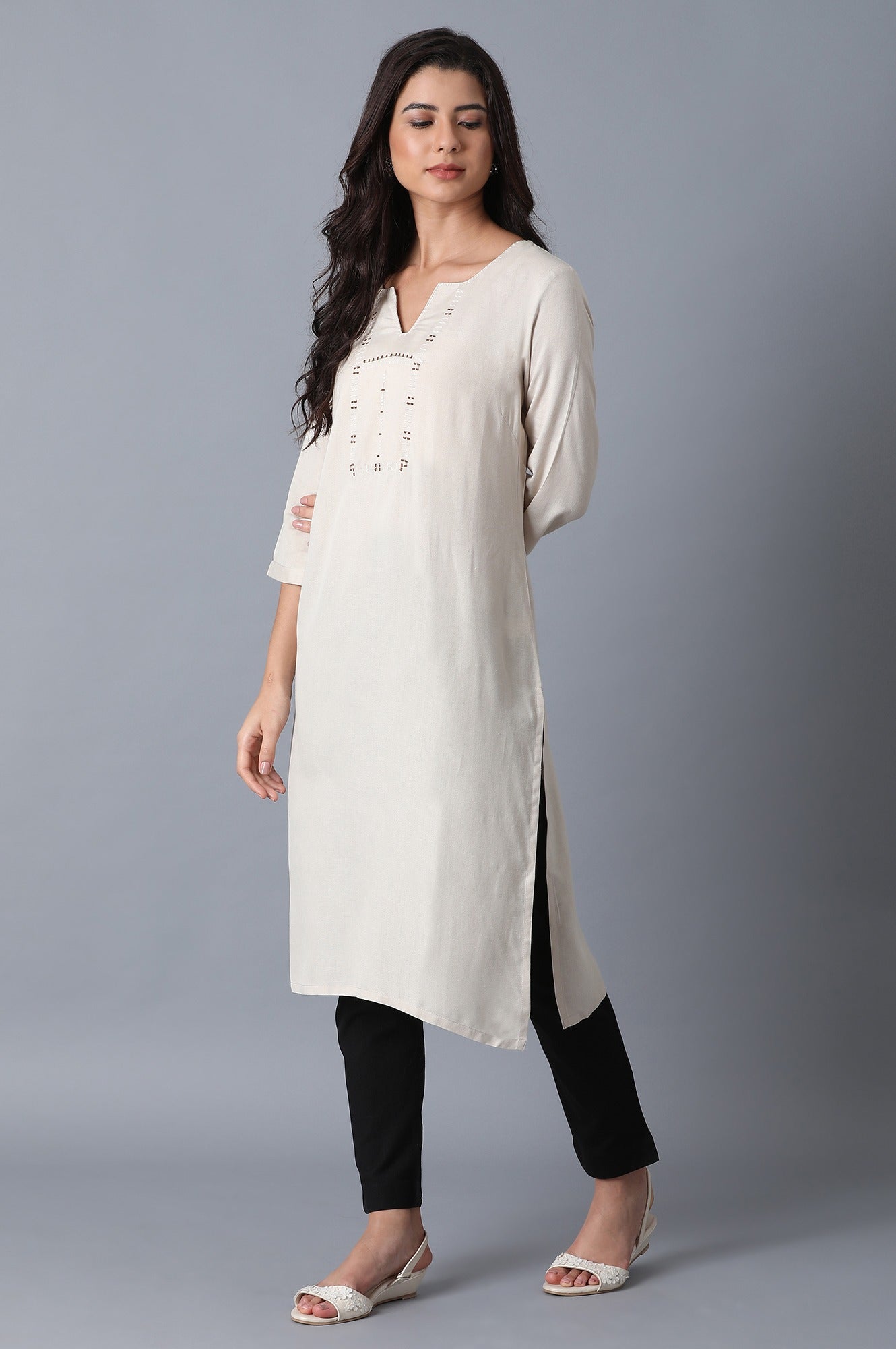 Off-White Embroidered kurta