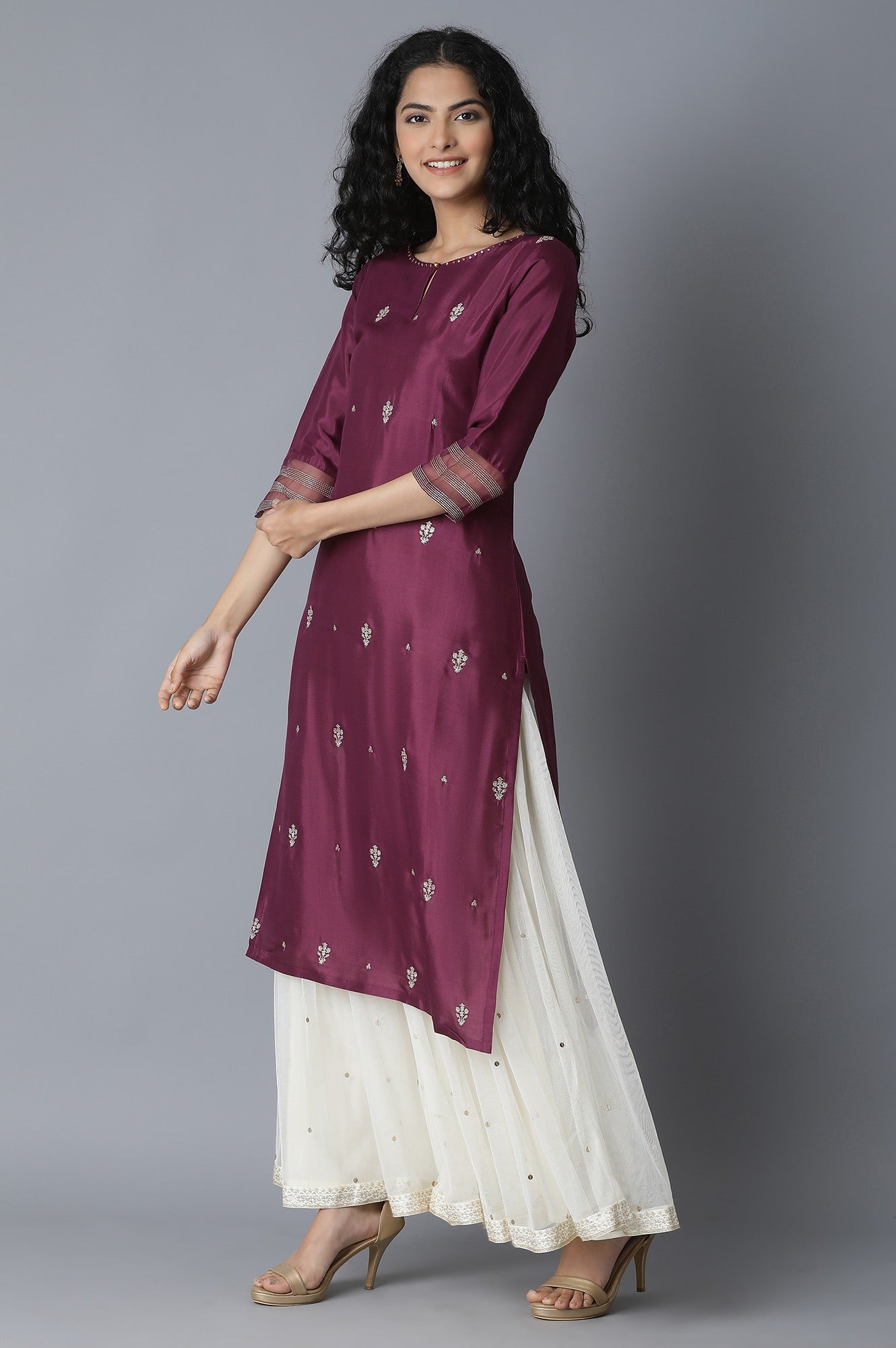 Purple Embroidered kurta