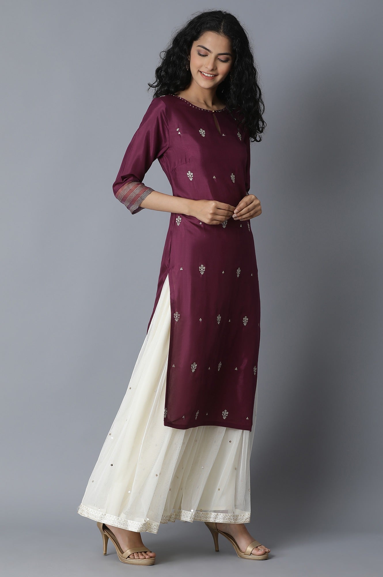 Purple Embroidered kurta