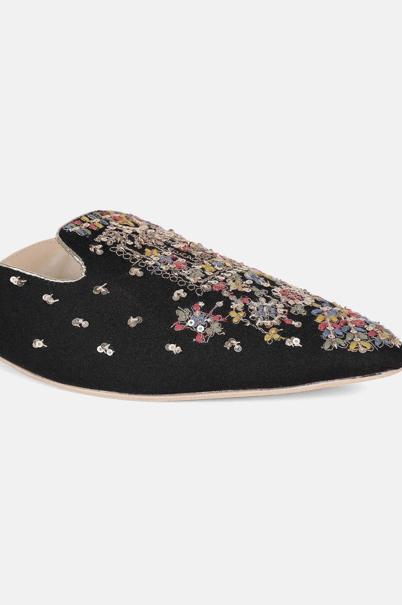 Black Pointed Toe Embroidered Flat - Wgrace - wforwoman