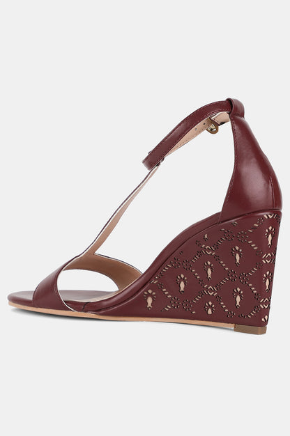 Deep Fuchsia Almond Toe Laser Cut Wedge-Wgracie