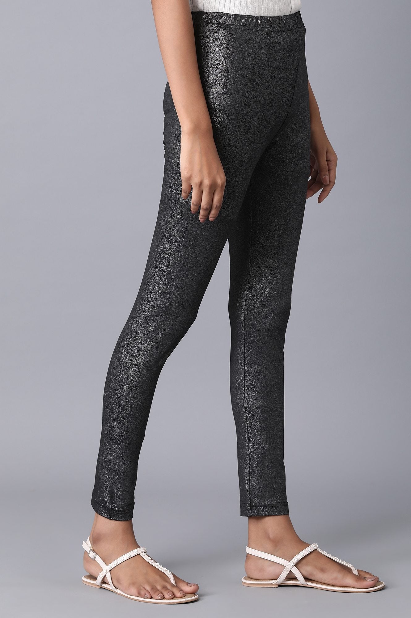 Shimmer Black Solid Slim Fit Tights