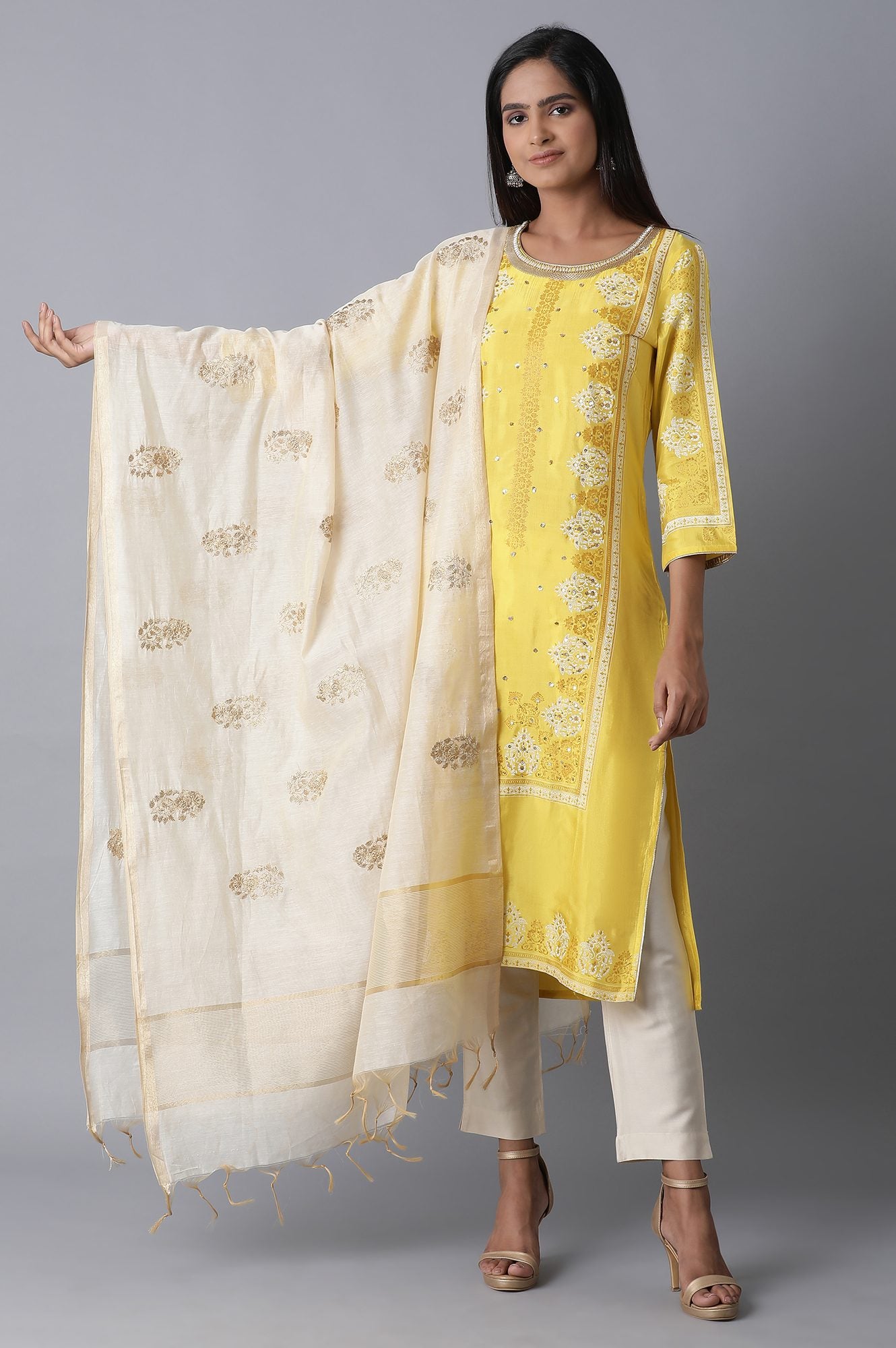 Ecru and Gold Chanderi Dupatta