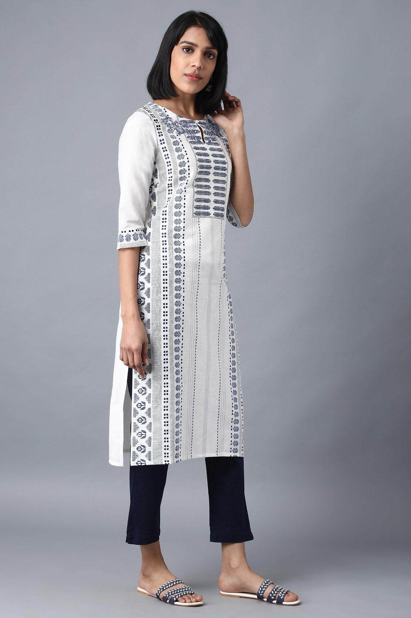 White Round Neck Printed kurta