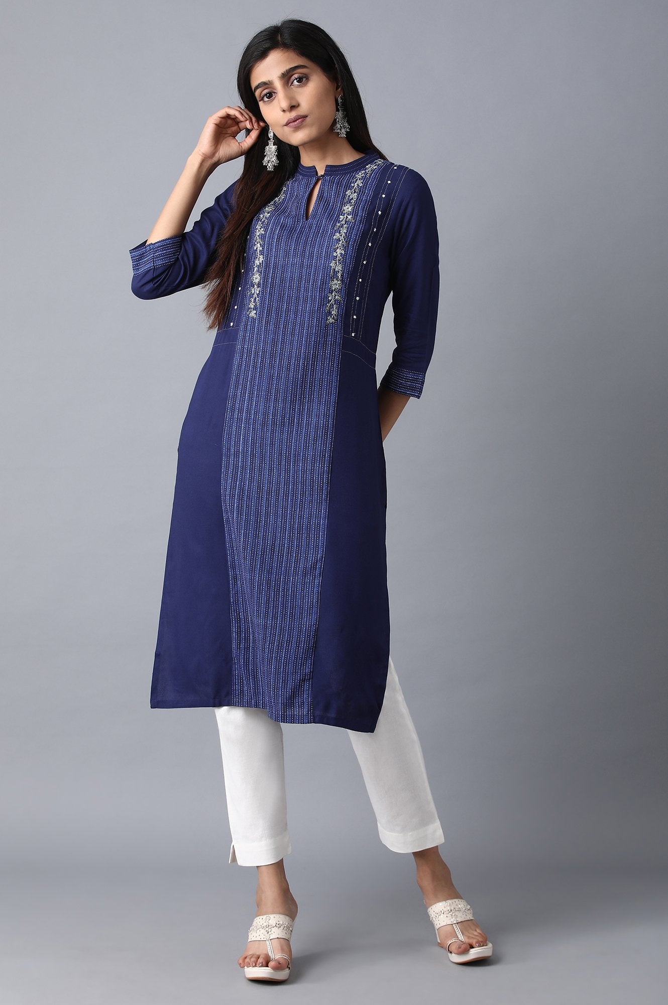 Blue Mandarin Neck Embroidered kurta