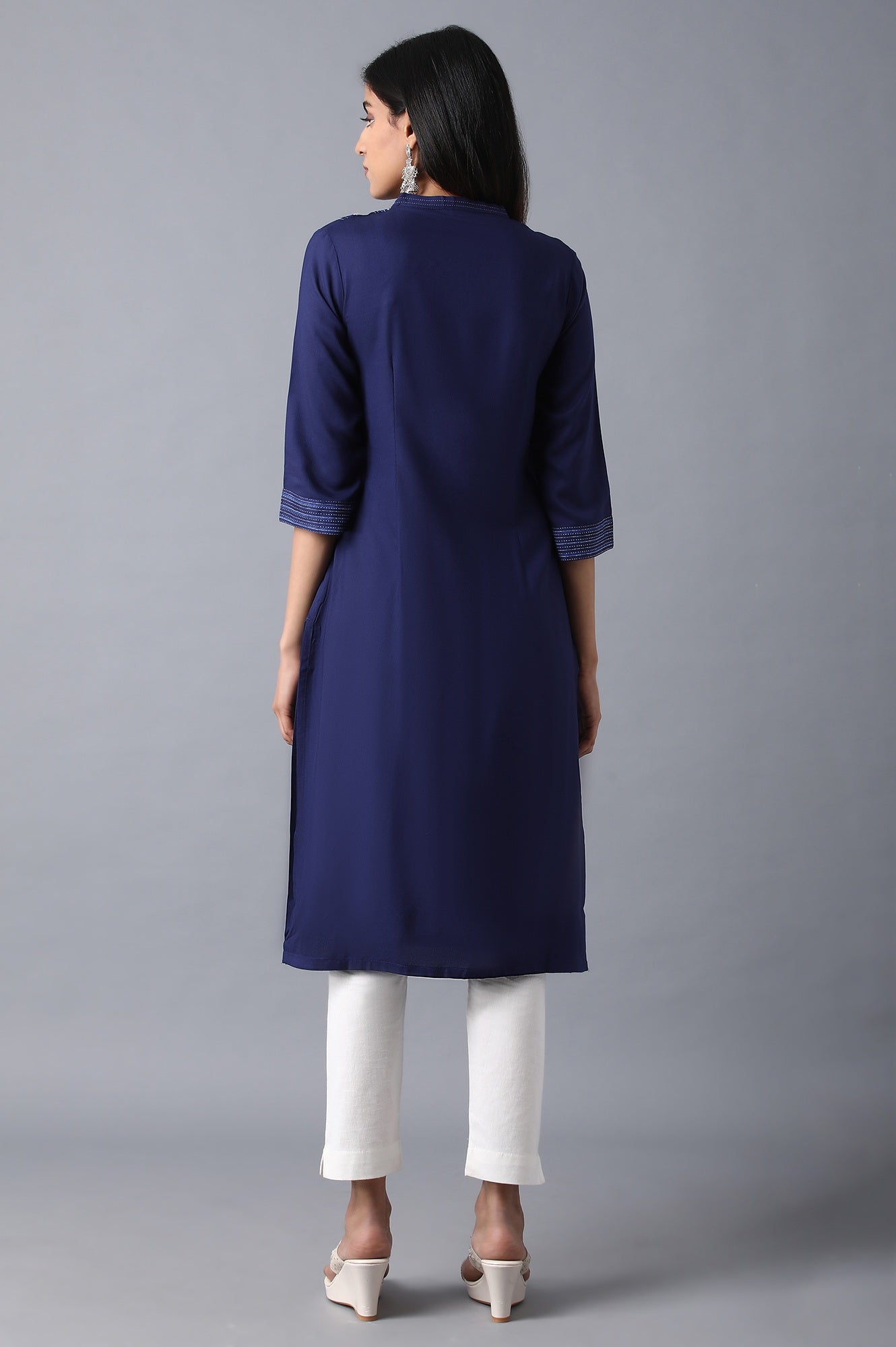 Blue Mandarin Neck Embroidered kurta