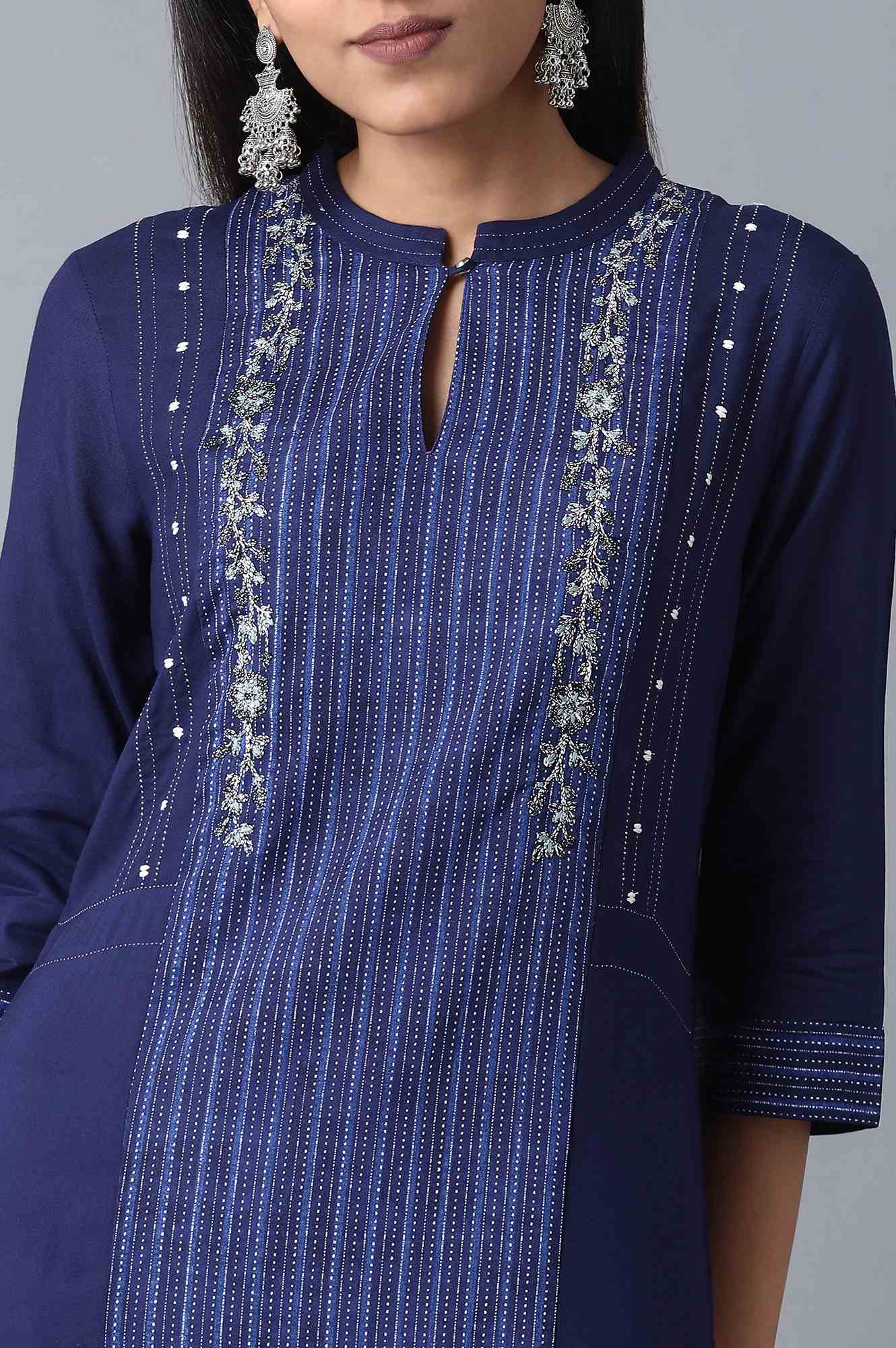 Blue Mandarin Neck Embroidered kurta