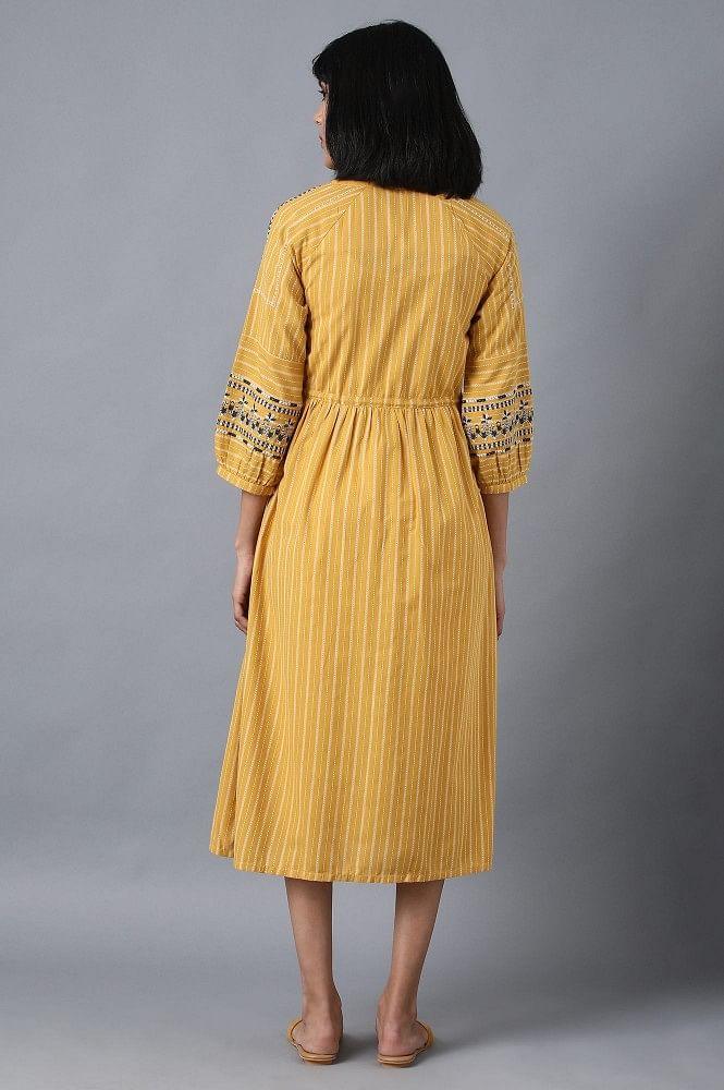 Yellow Round Neck Embroidered Dress - wforwoman