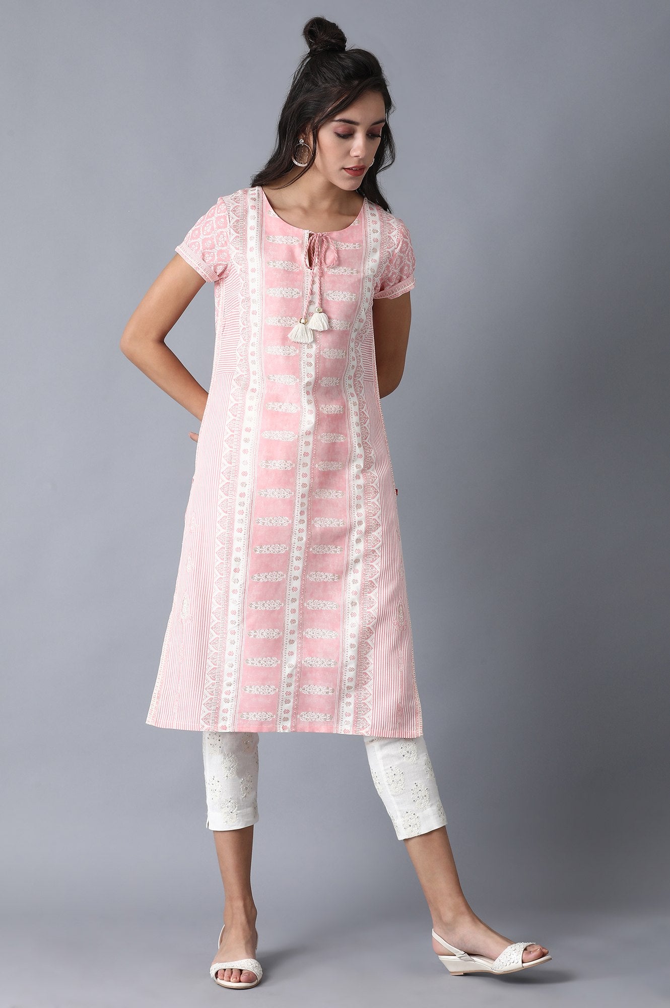 Pink Round Neck Printed Livaeco kurta