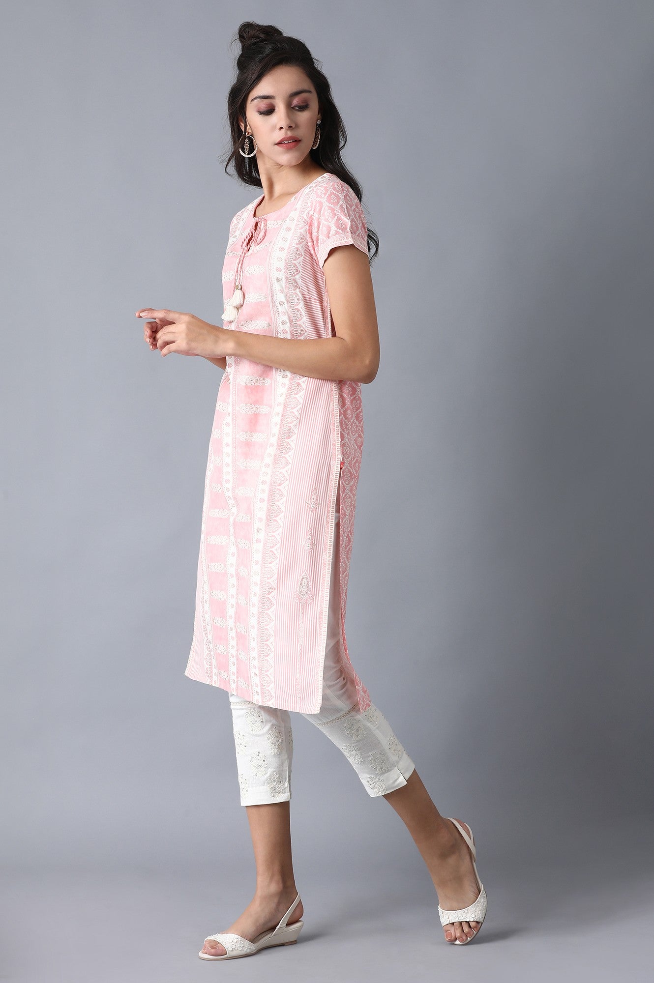 Pink Round Neck Printed Livaeco kurta