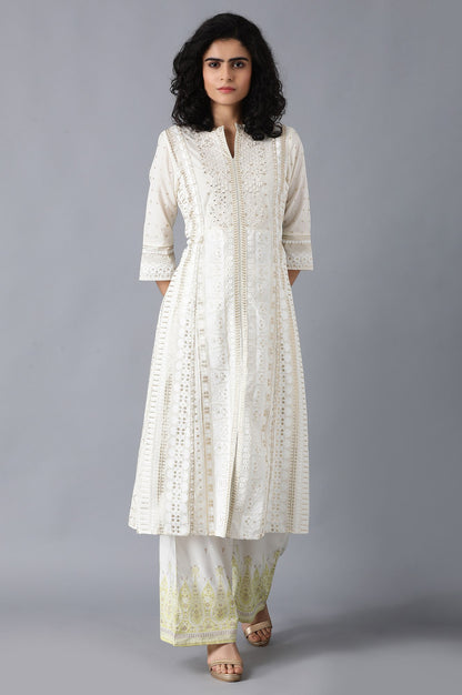 White Mandarin Neck Embroidered kurta