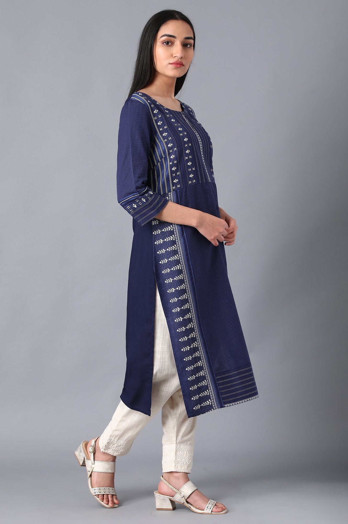 Blue Boat Neck Printed kurta