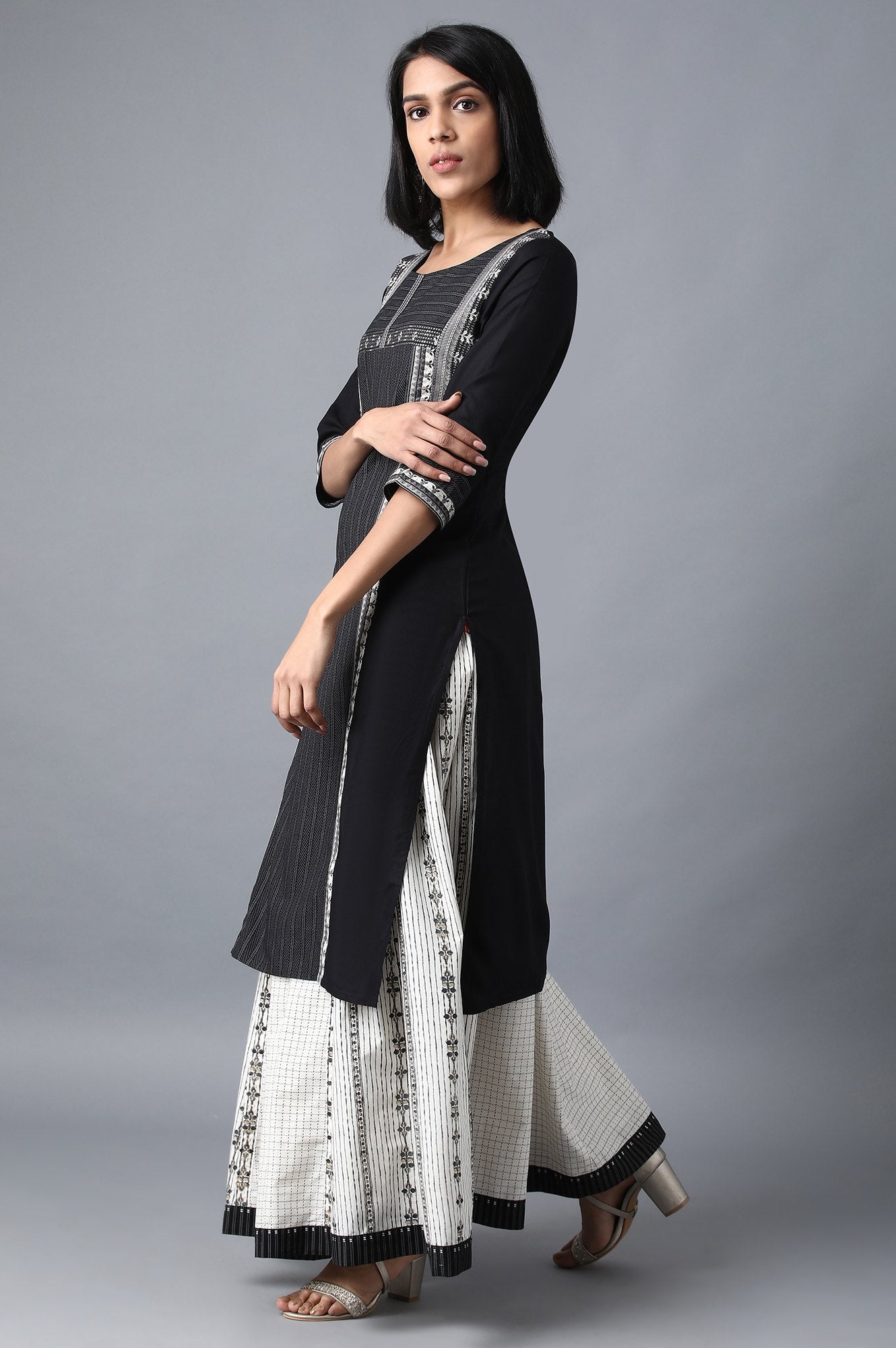 Black Boat Neck Jacquard kurta