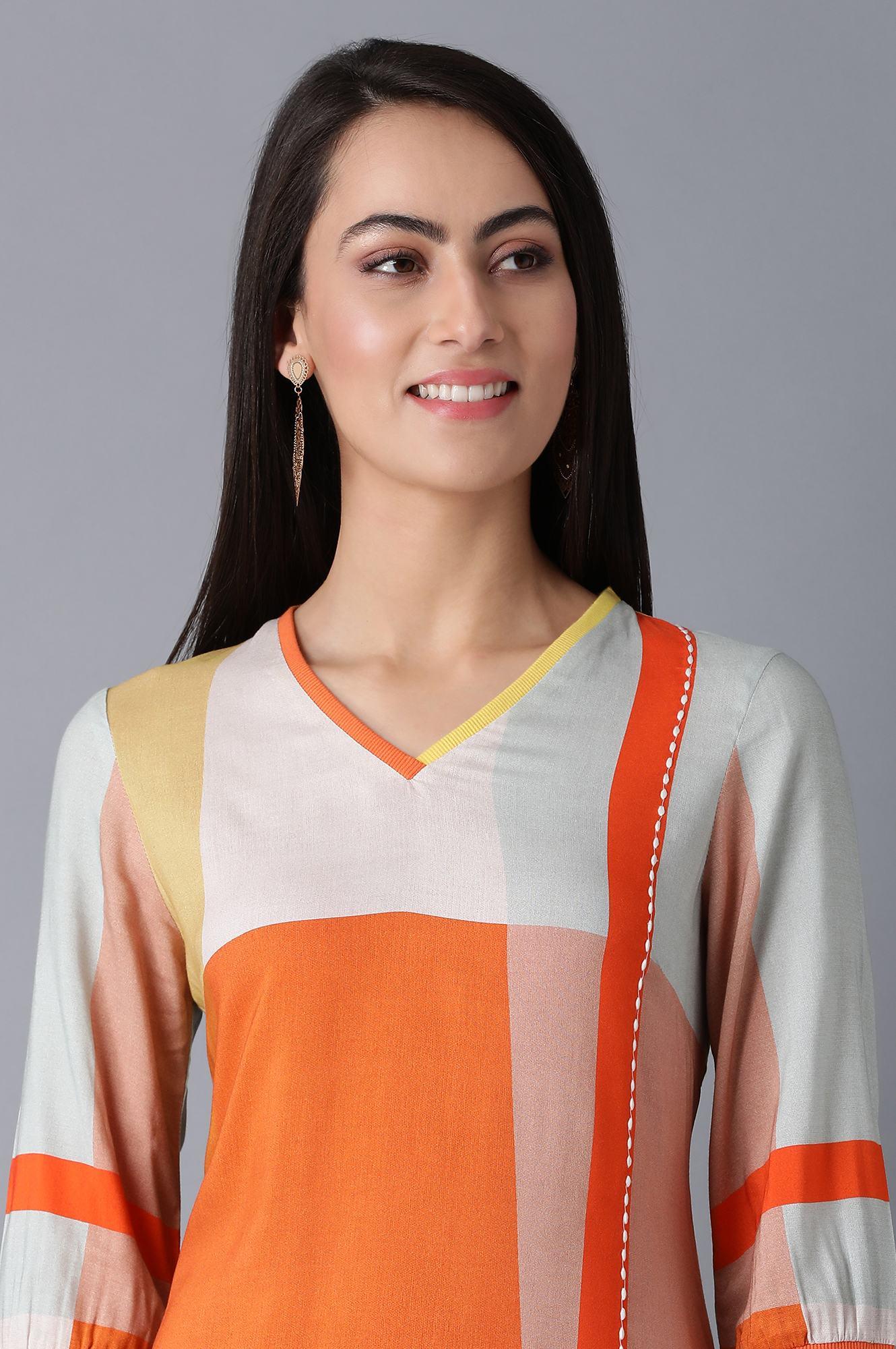 Orange V-Neck Printed kurta - wforwoman