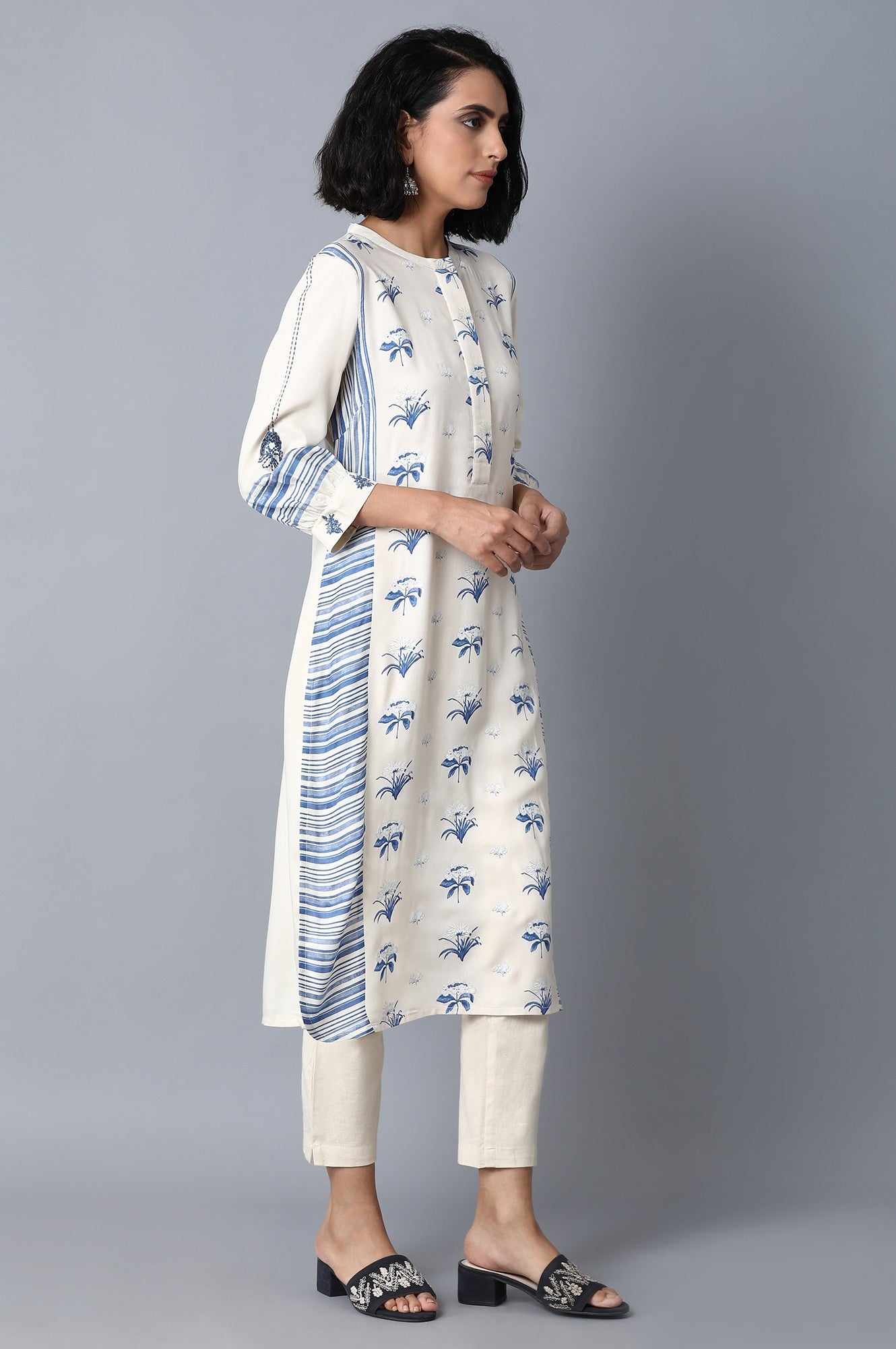 Blue Booti Print kurta