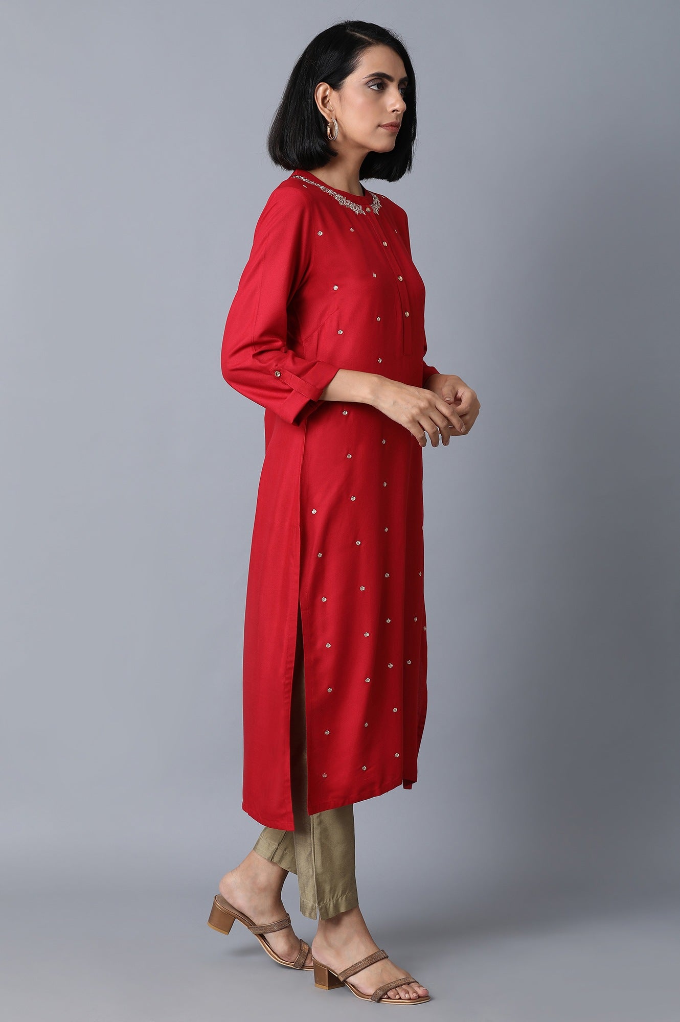 Red Straight Embroidered kurta