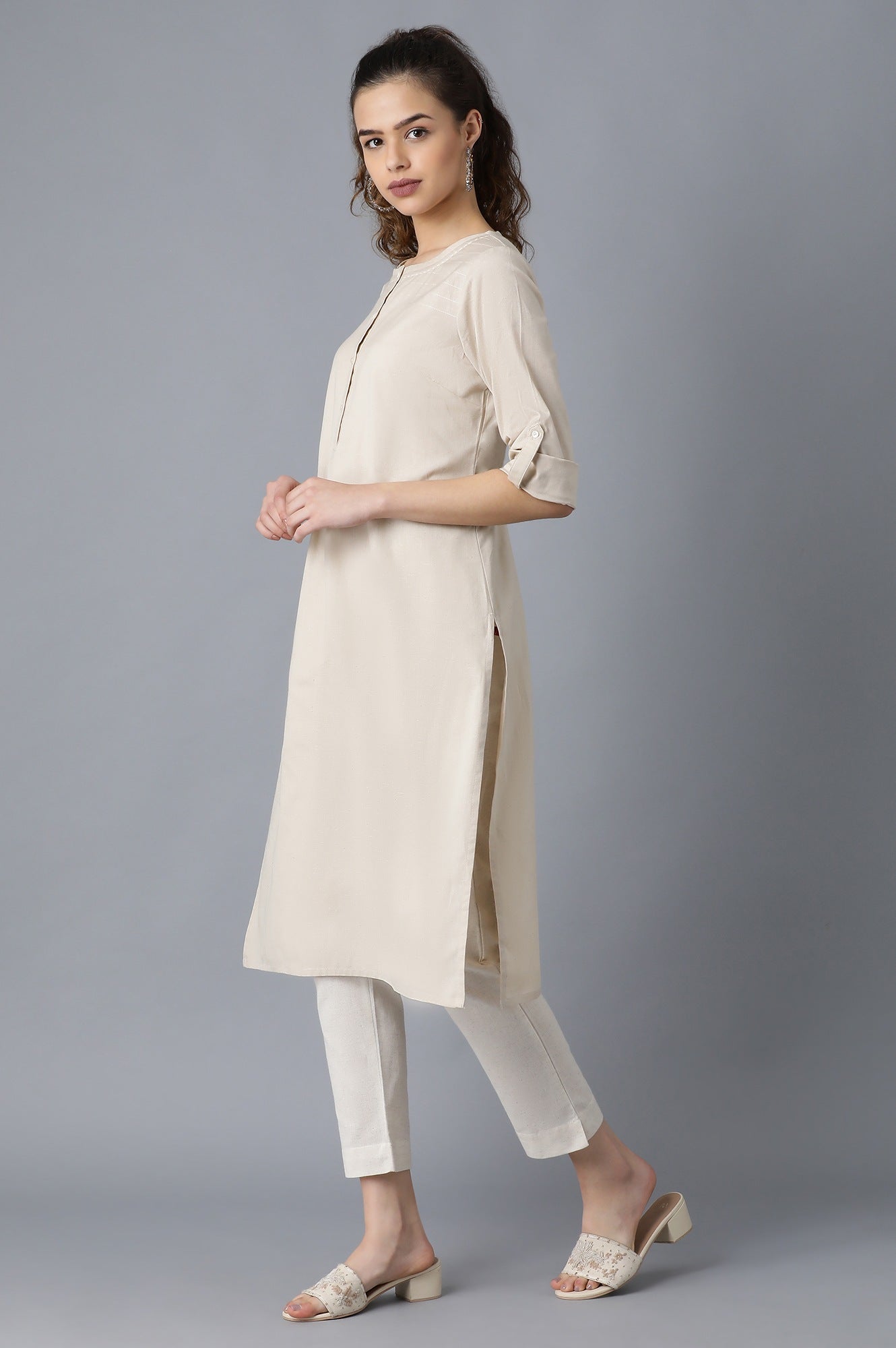 Beige Round Neck Solid kurta