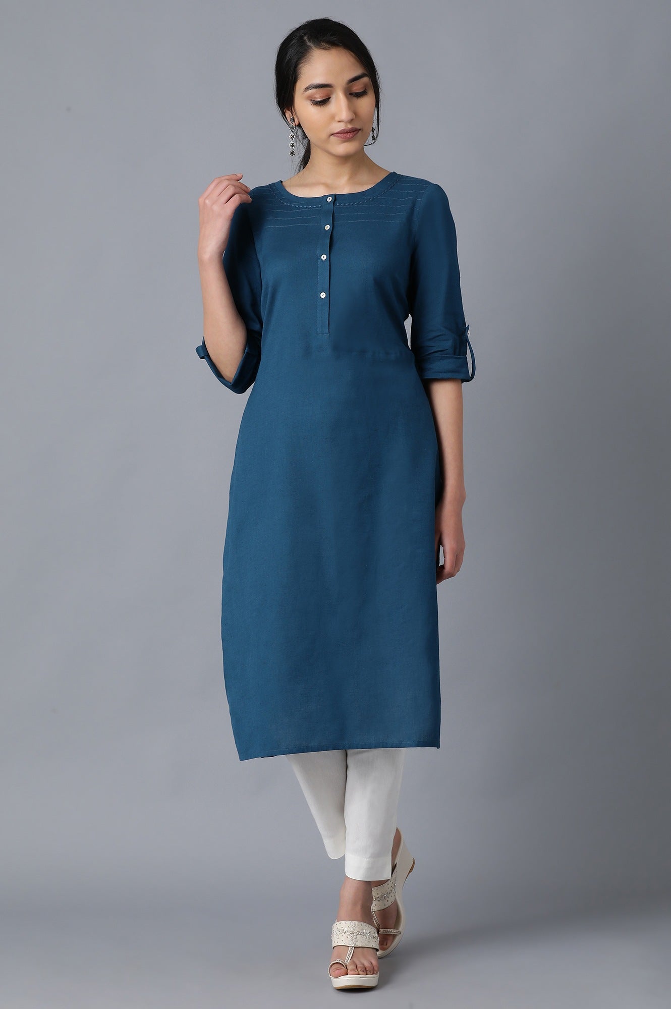 Blue Round Neck Solid kurta