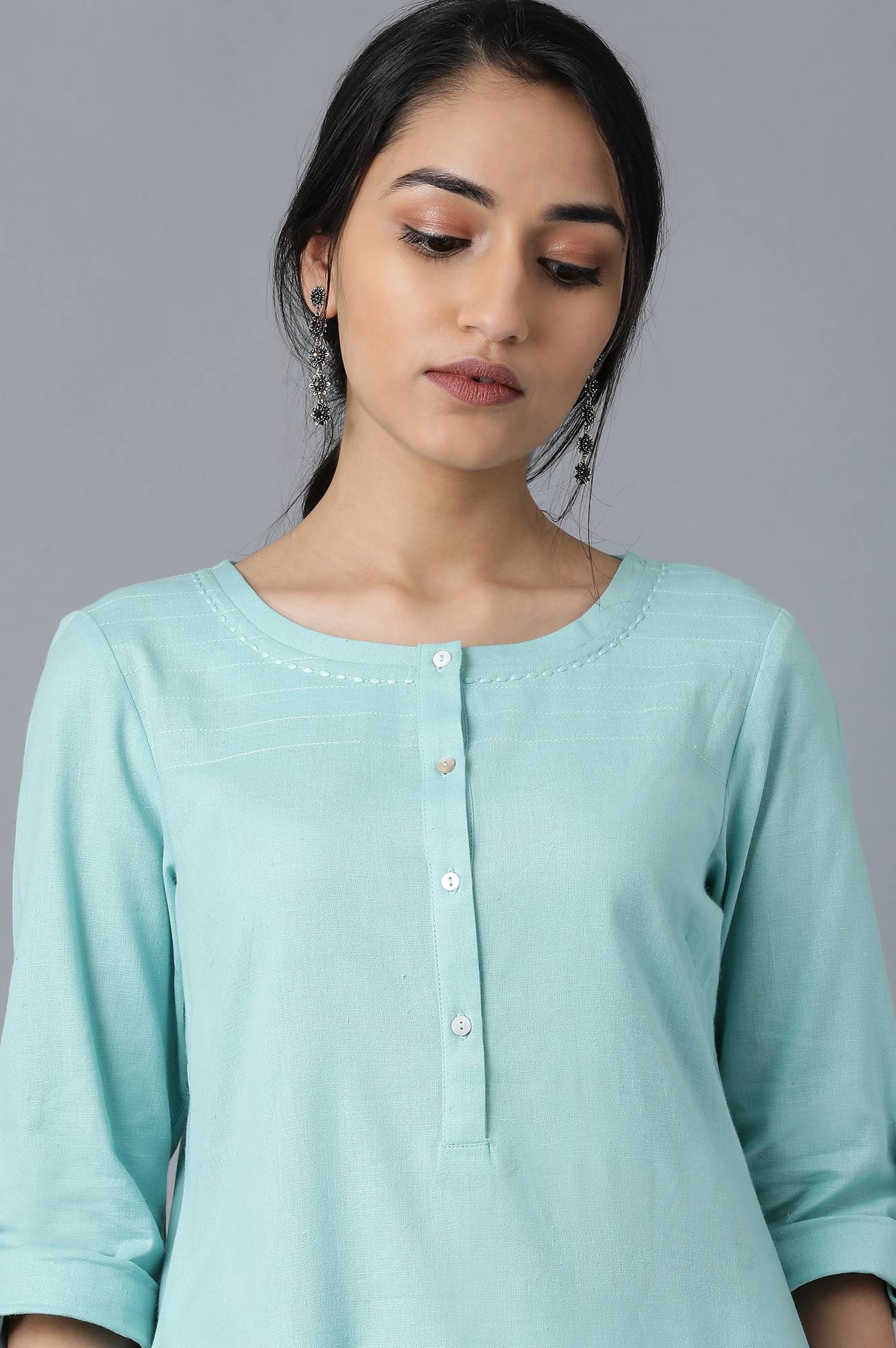 Blue Round Neck Solid kurta