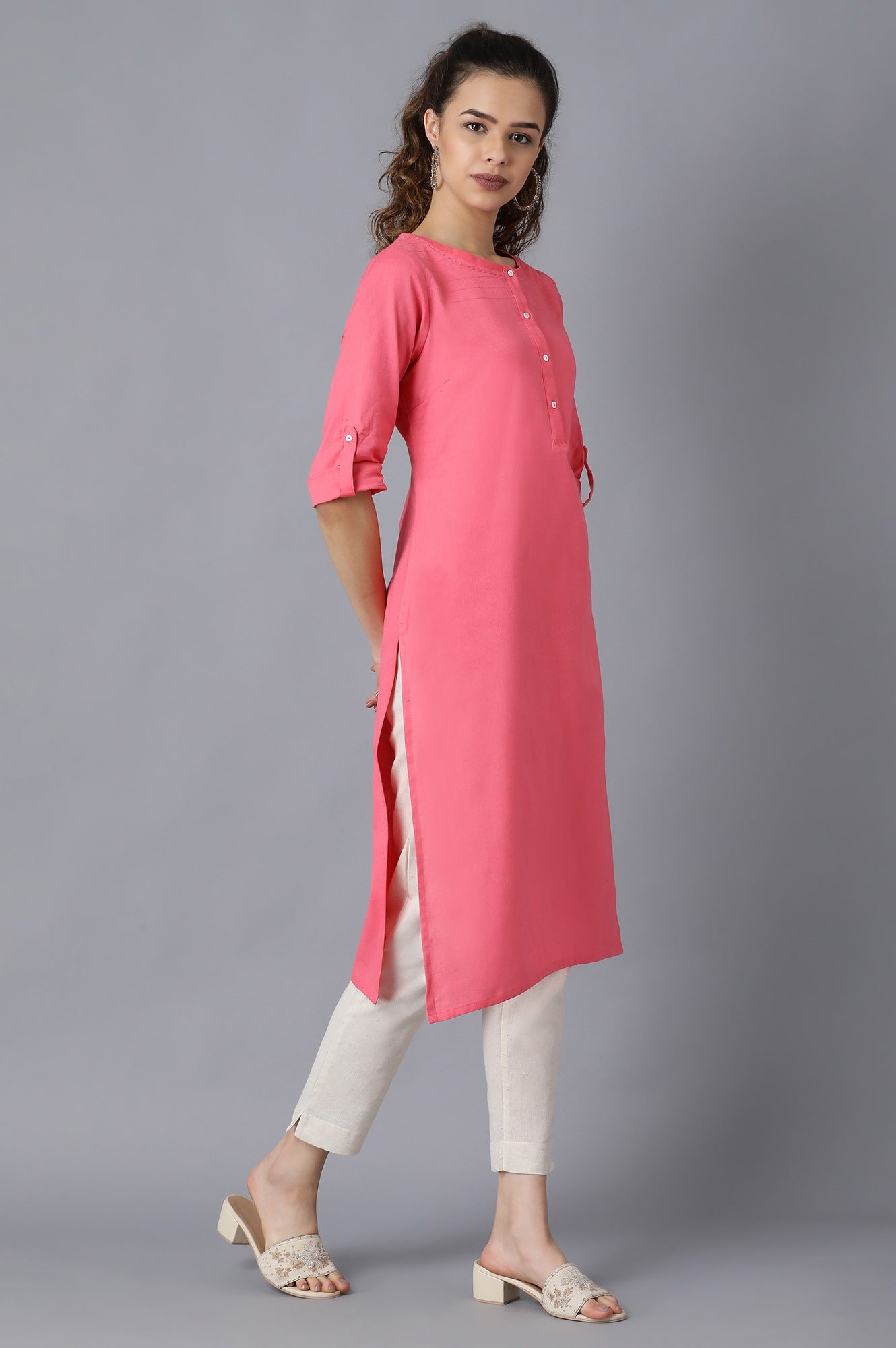 Pink Round Neck Solid kurta