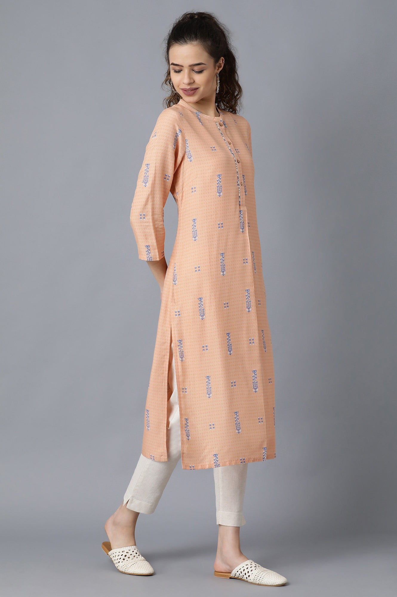 Peach Mandarin Neck Printed kurta