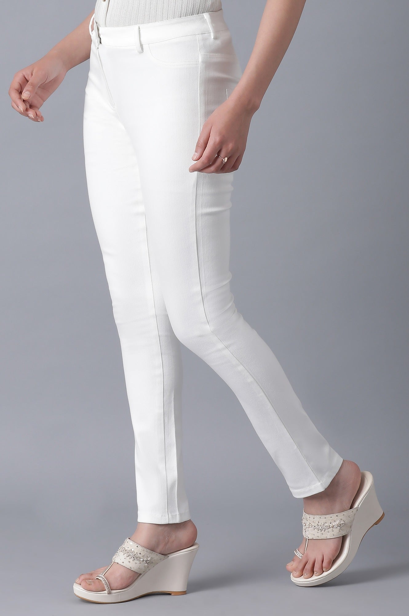 Ecru Casual Jeggings