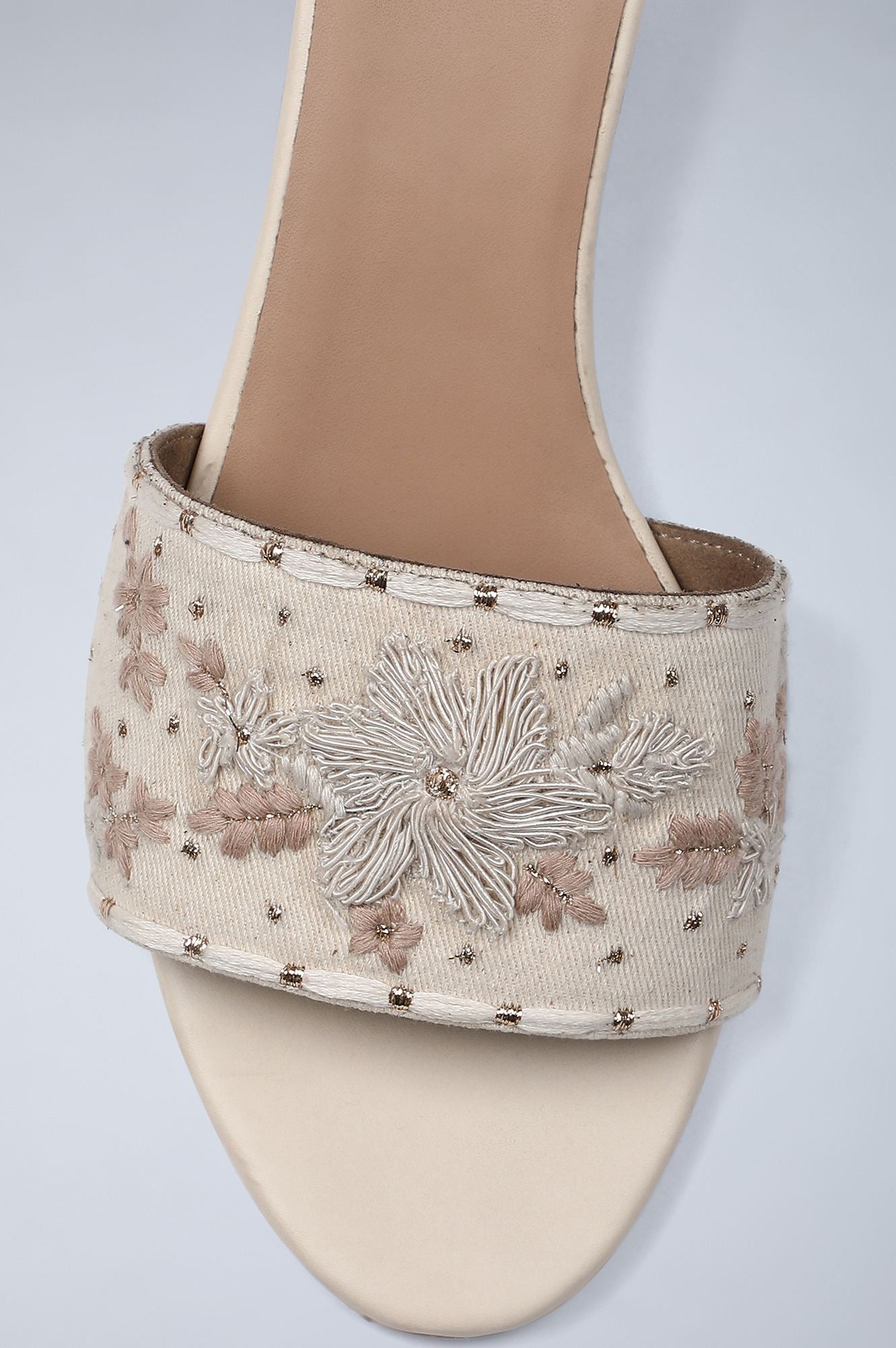 Almond Toe Embroidered Block Heel-WDoran