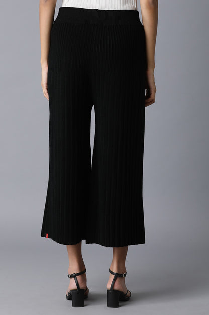 Black Knitted Cropped Pants