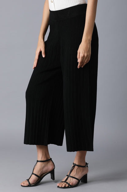 Black Knitted Cropped Pants